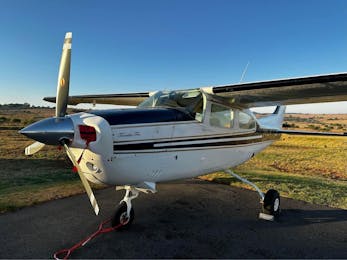 A 1978 Cessna 210M