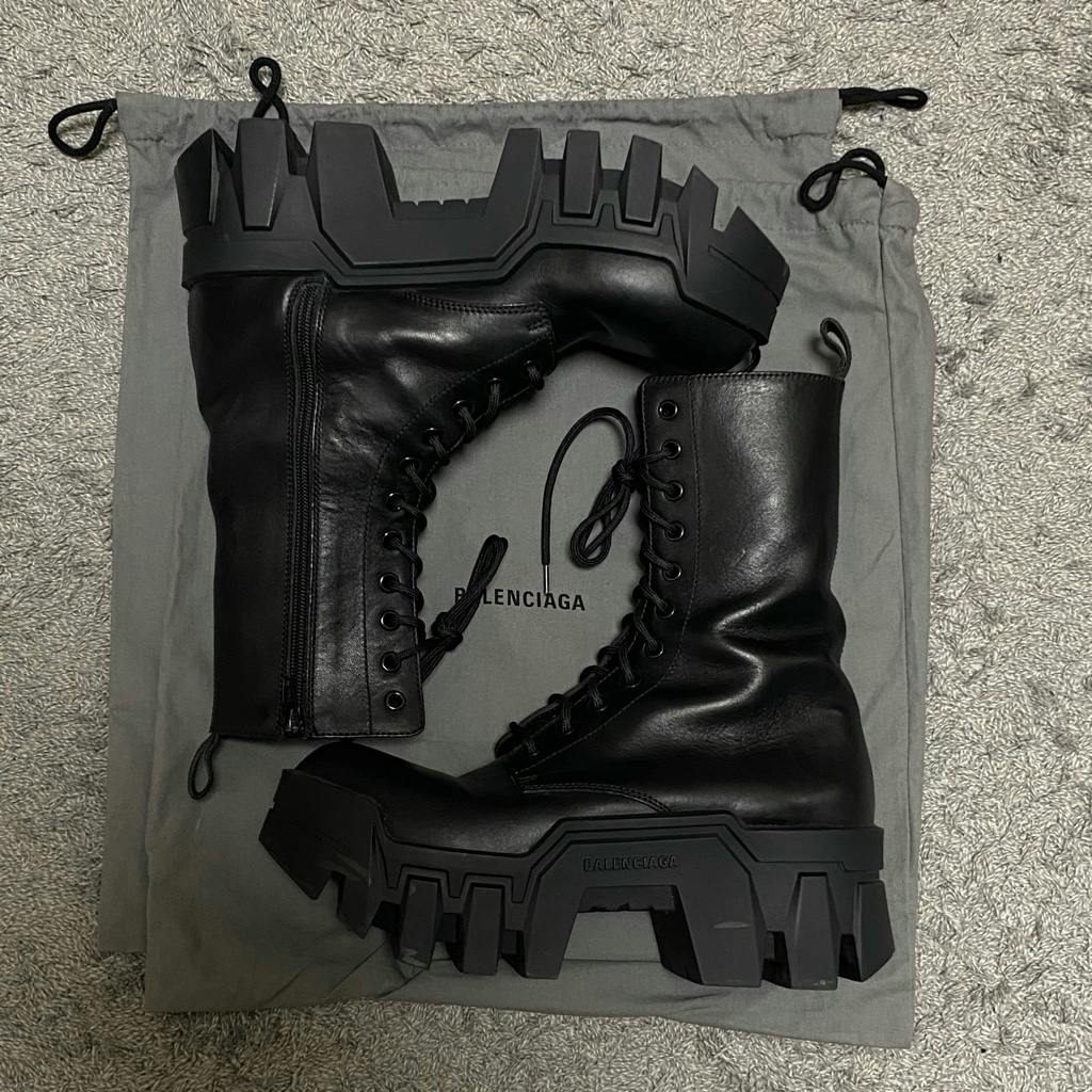 Balenciaga Bulldozer Boots 39 - ARCHIVESTOCK