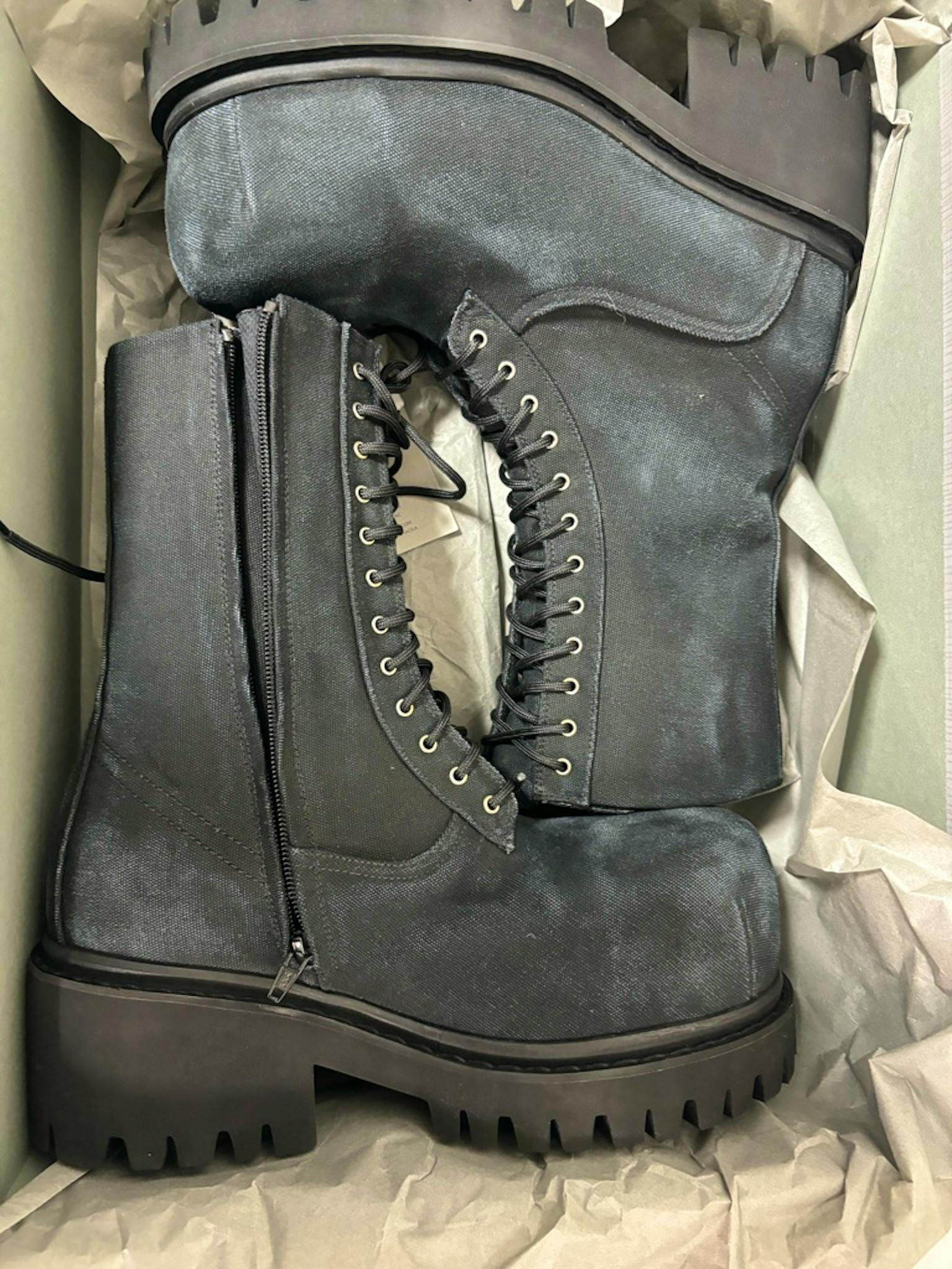 Balenciaga stomper boots 41