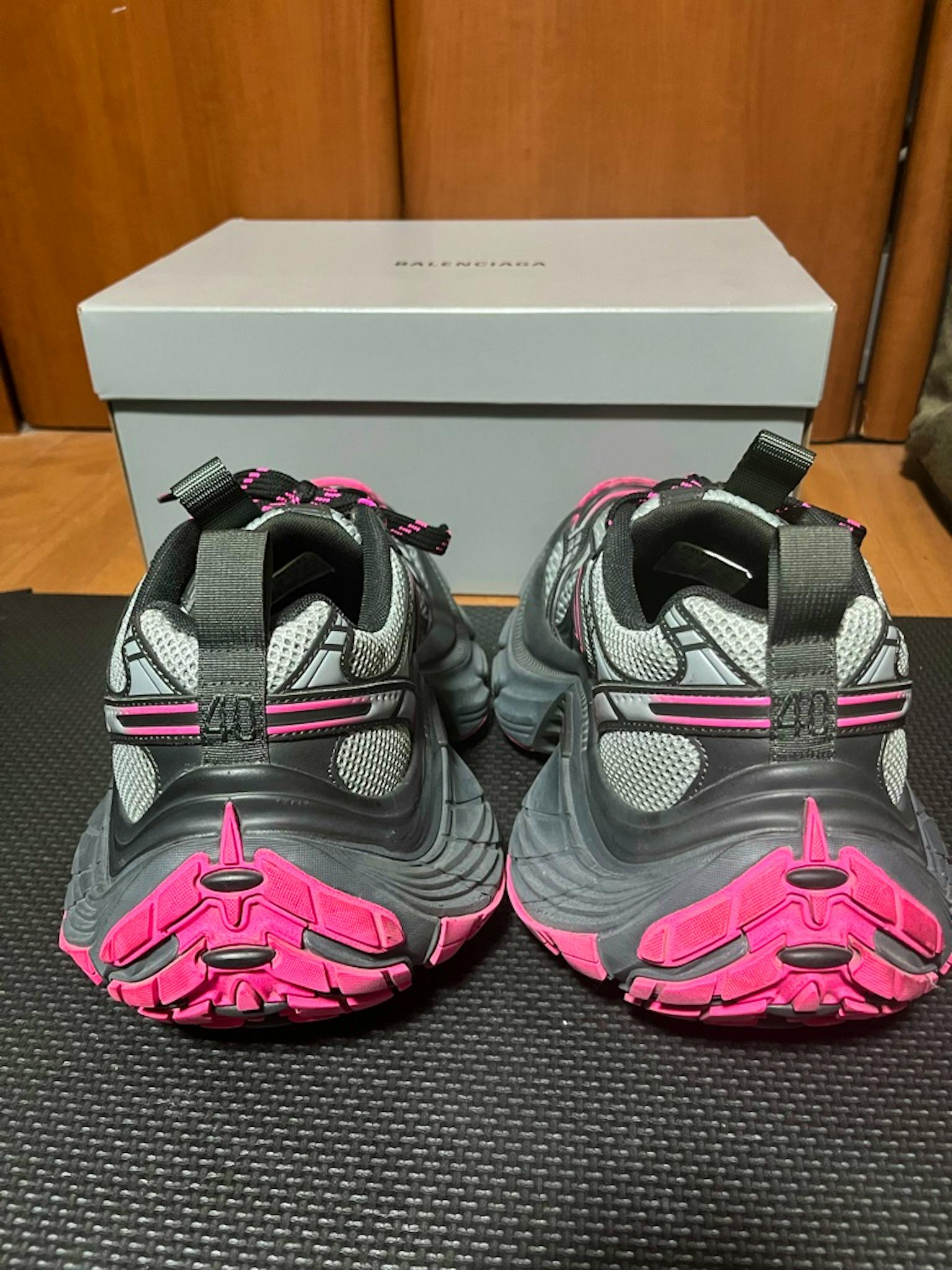 balenciaga 10xl pink ピンク - ARCHIVESTOCK