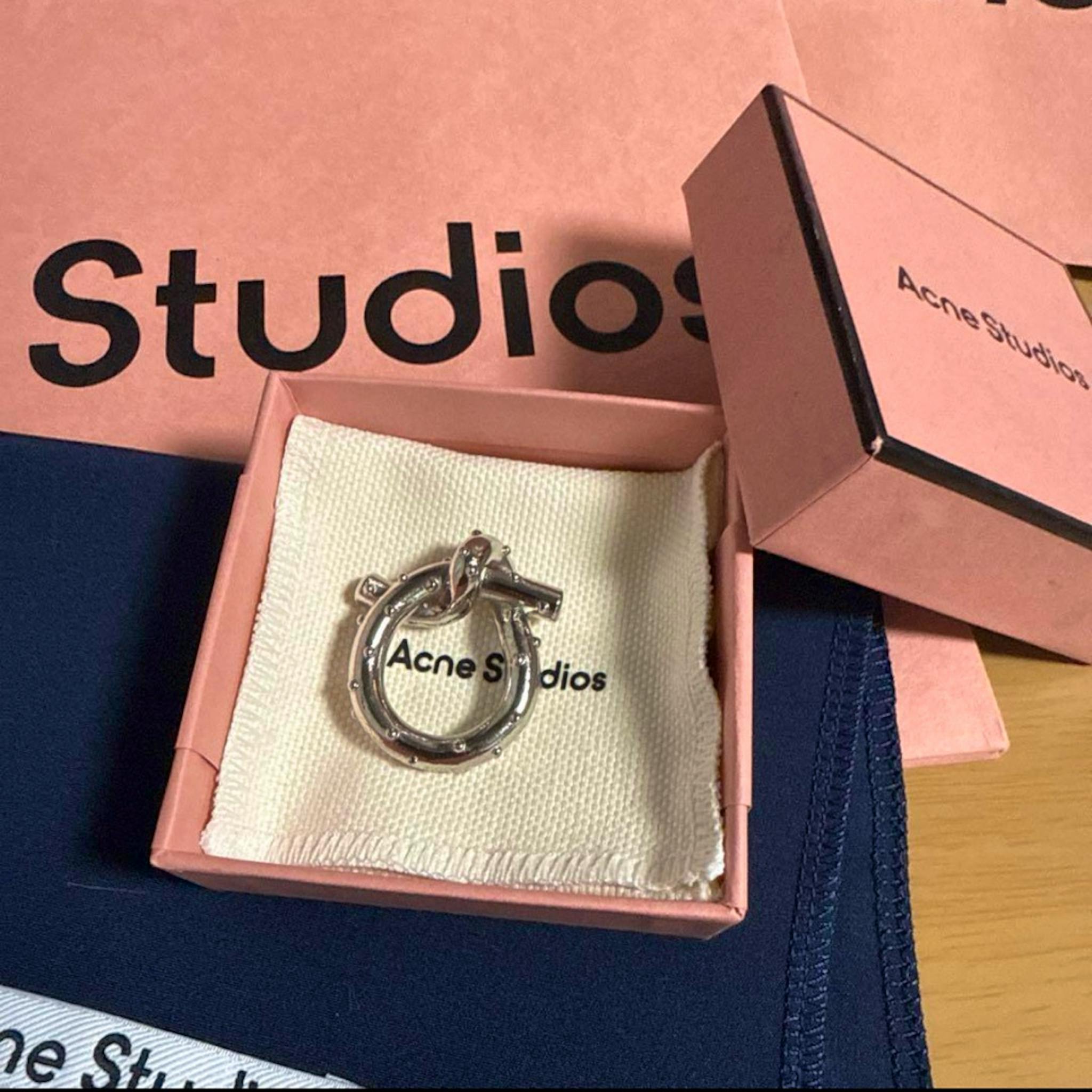Acne Studios ノットデザイン シルバープラス リング - ARCHIVESTOCK