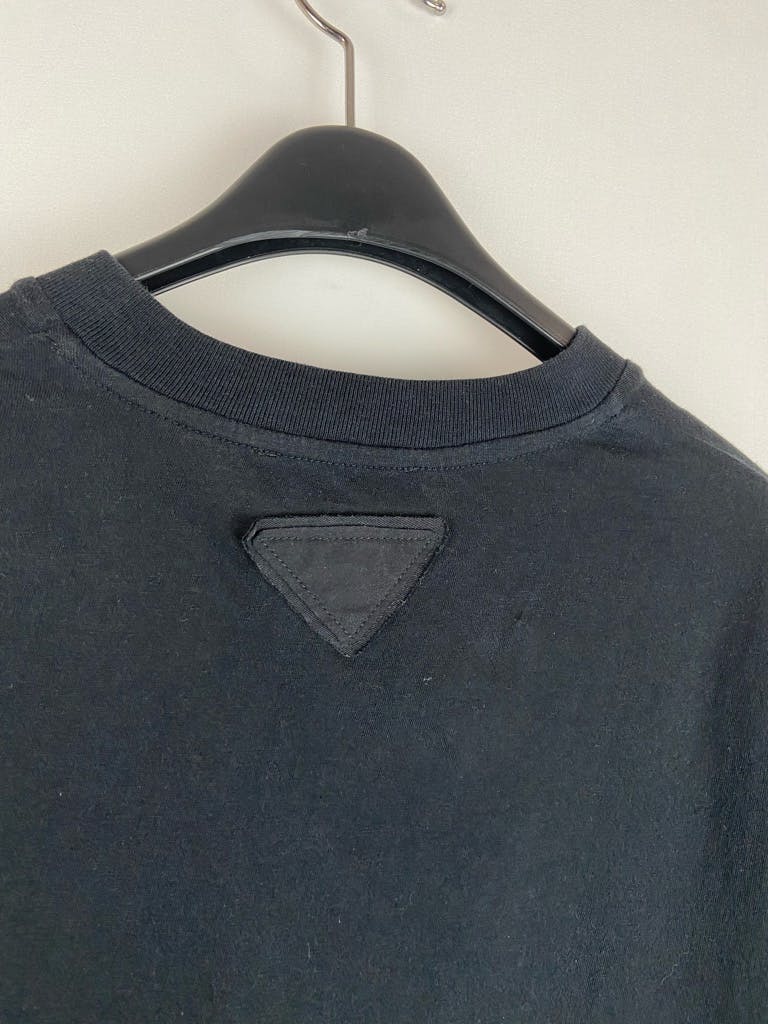 PRADA 15ss Archive Triangle Tag T-Shirts PRADA TRIANGLE BAG WITH CRYSTALS - Tenteva