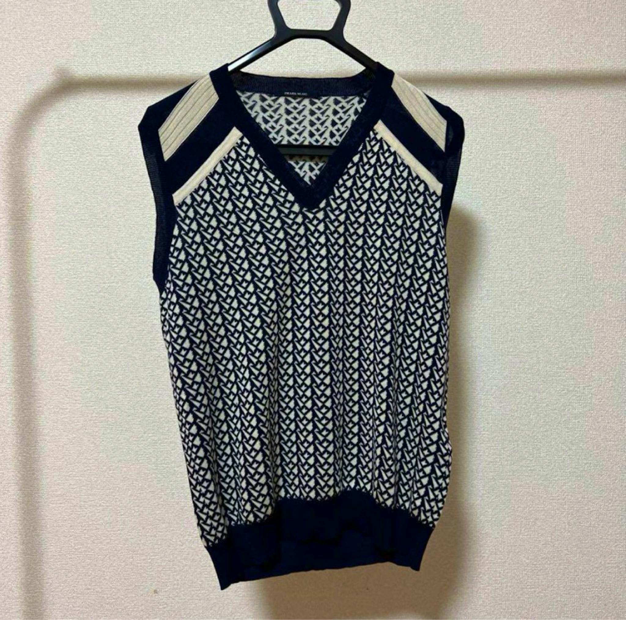 prada 15ss ニットベスト - ARCHIVESTOCK