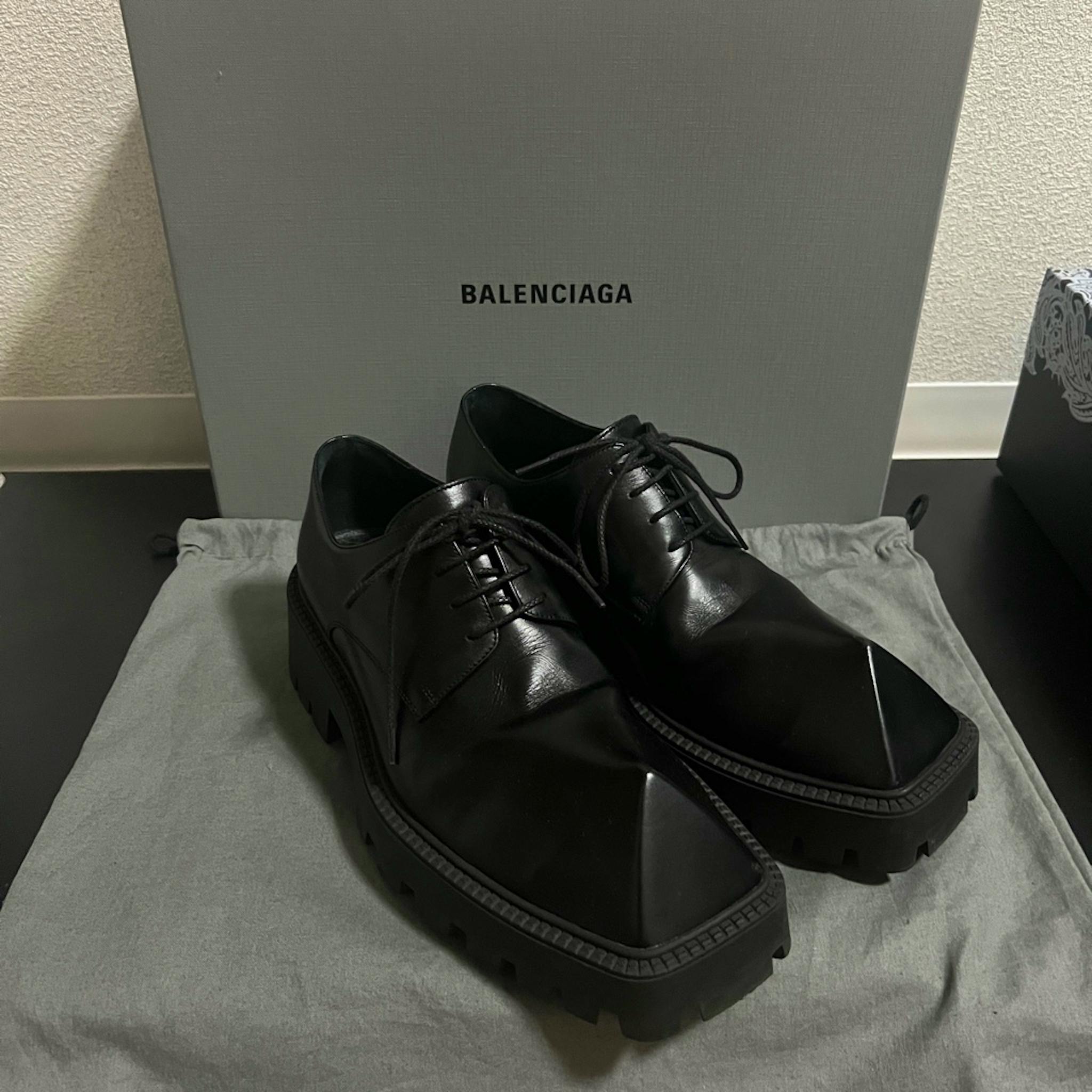 BALENCIAGA RHINO 39 - ARCHIVESTOCK