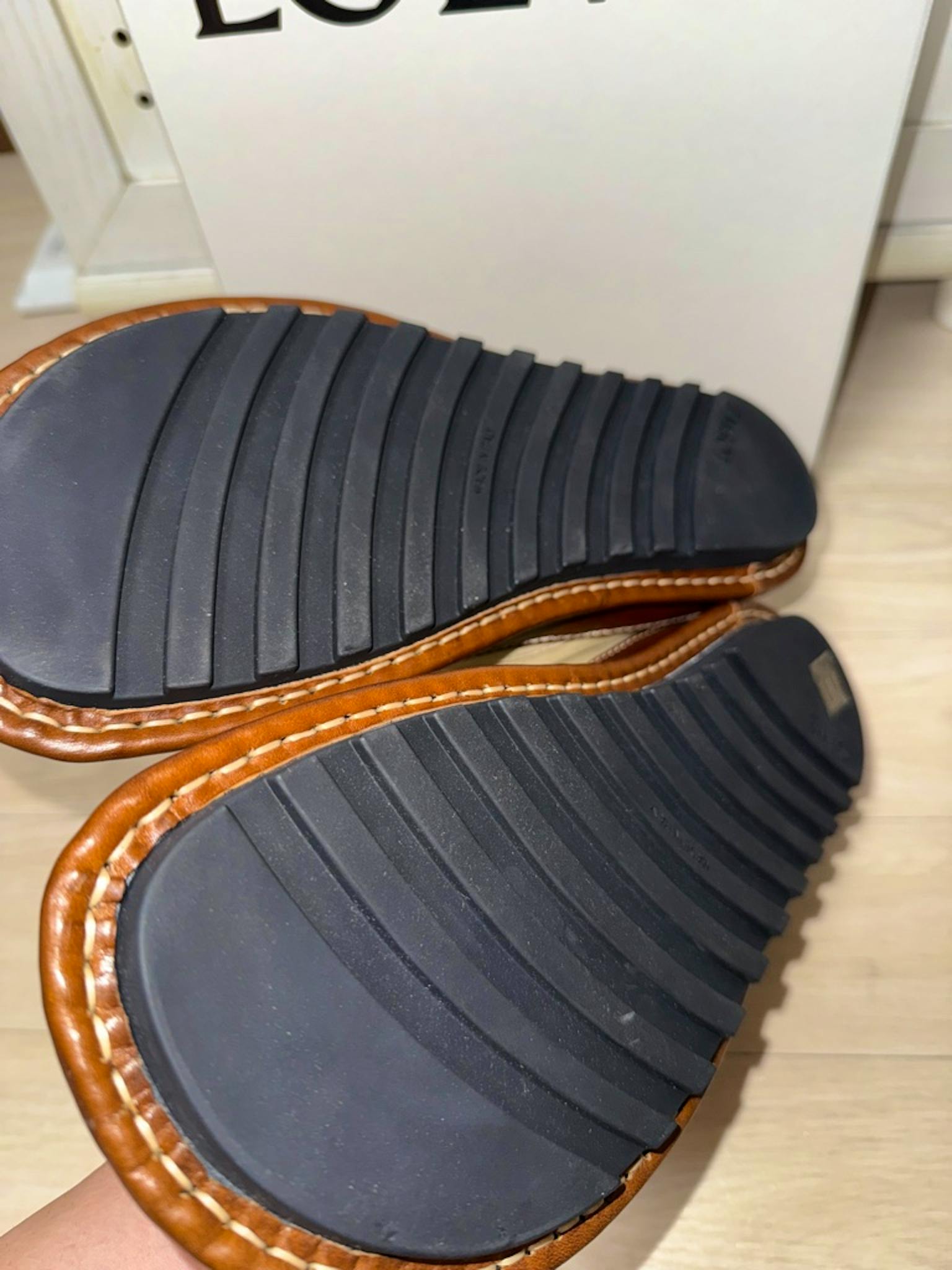LOEWE BAY LACE UP スクエアトゥローファー - ARCHIVESTOCK