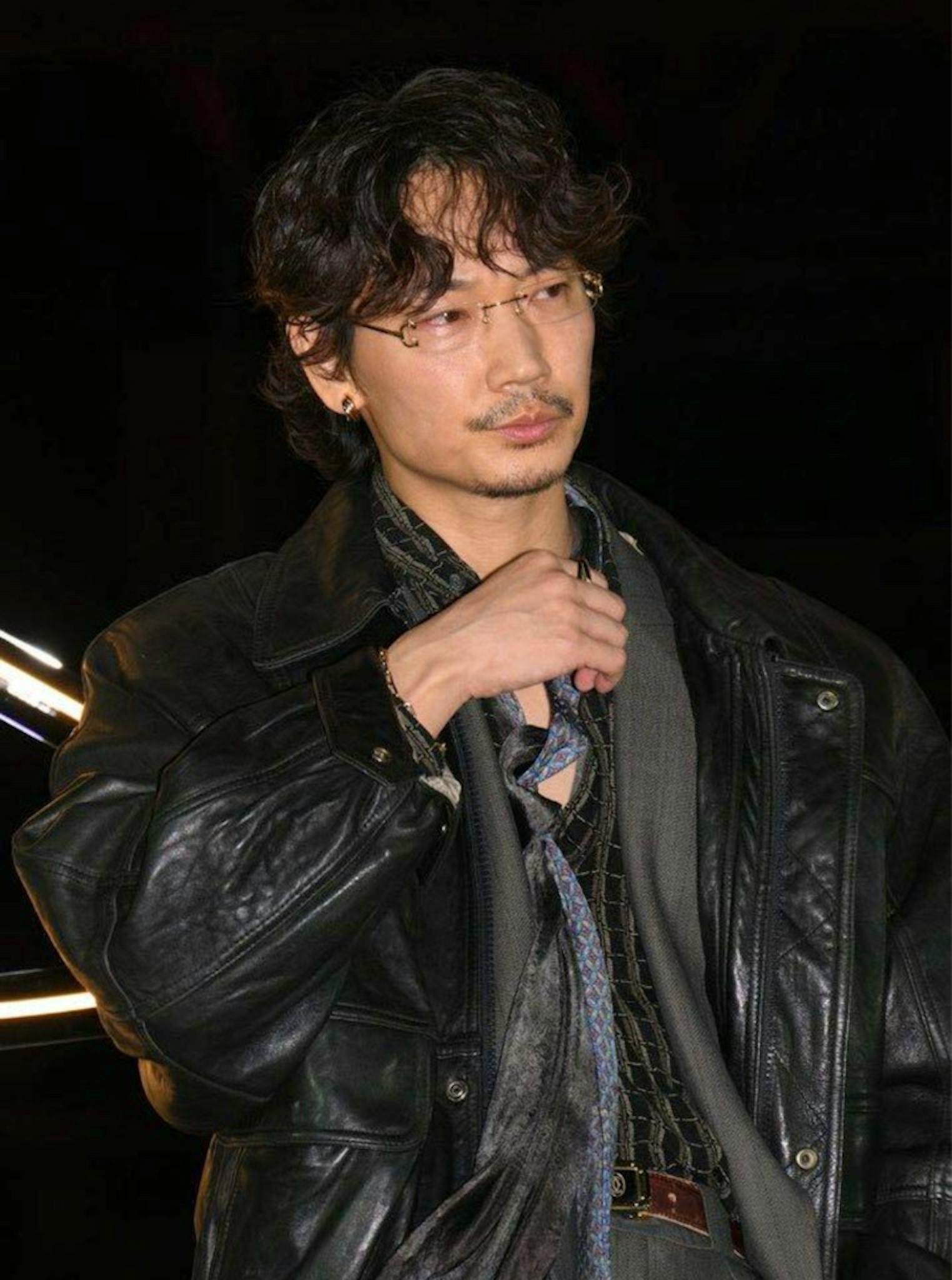 カルティエ リムレス メガネ 常田大希 綾野剛 着用モデル カルティエ 