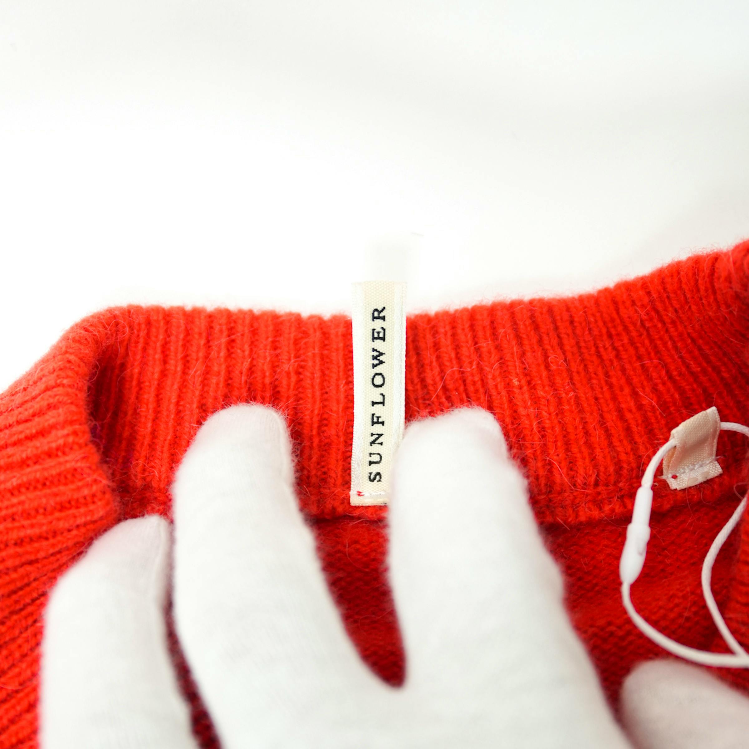 SUNFLOWER MOON LOVE KNIT RED - ARCHIVESTOCK