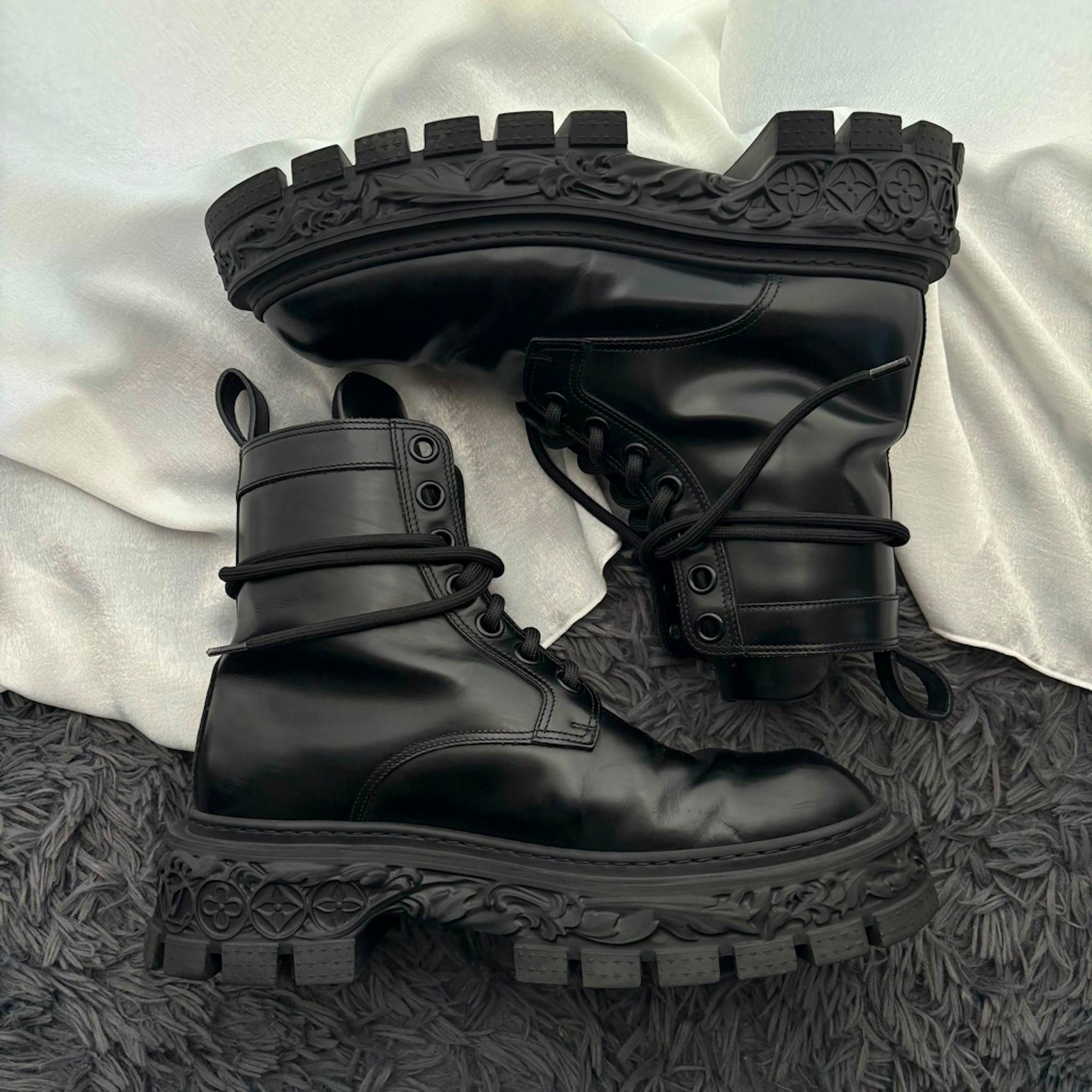 louis vuitton lv baroque line ankle boots - ARCHIVESTOCK
