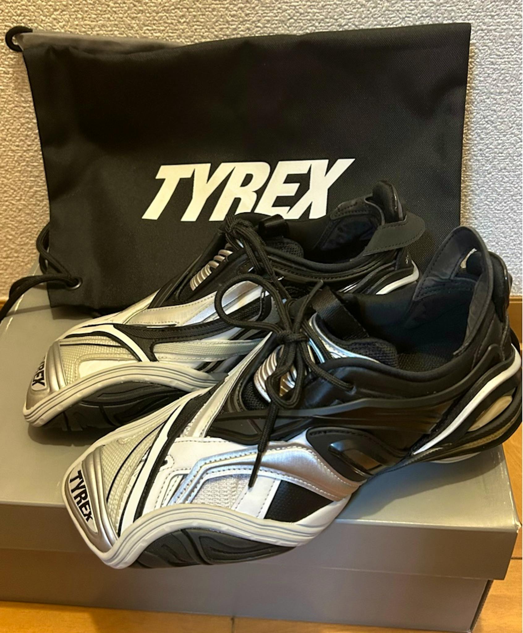 Balenciaga Tyrex Black/Silver 38(26cm) - ARCHIVESTOCK