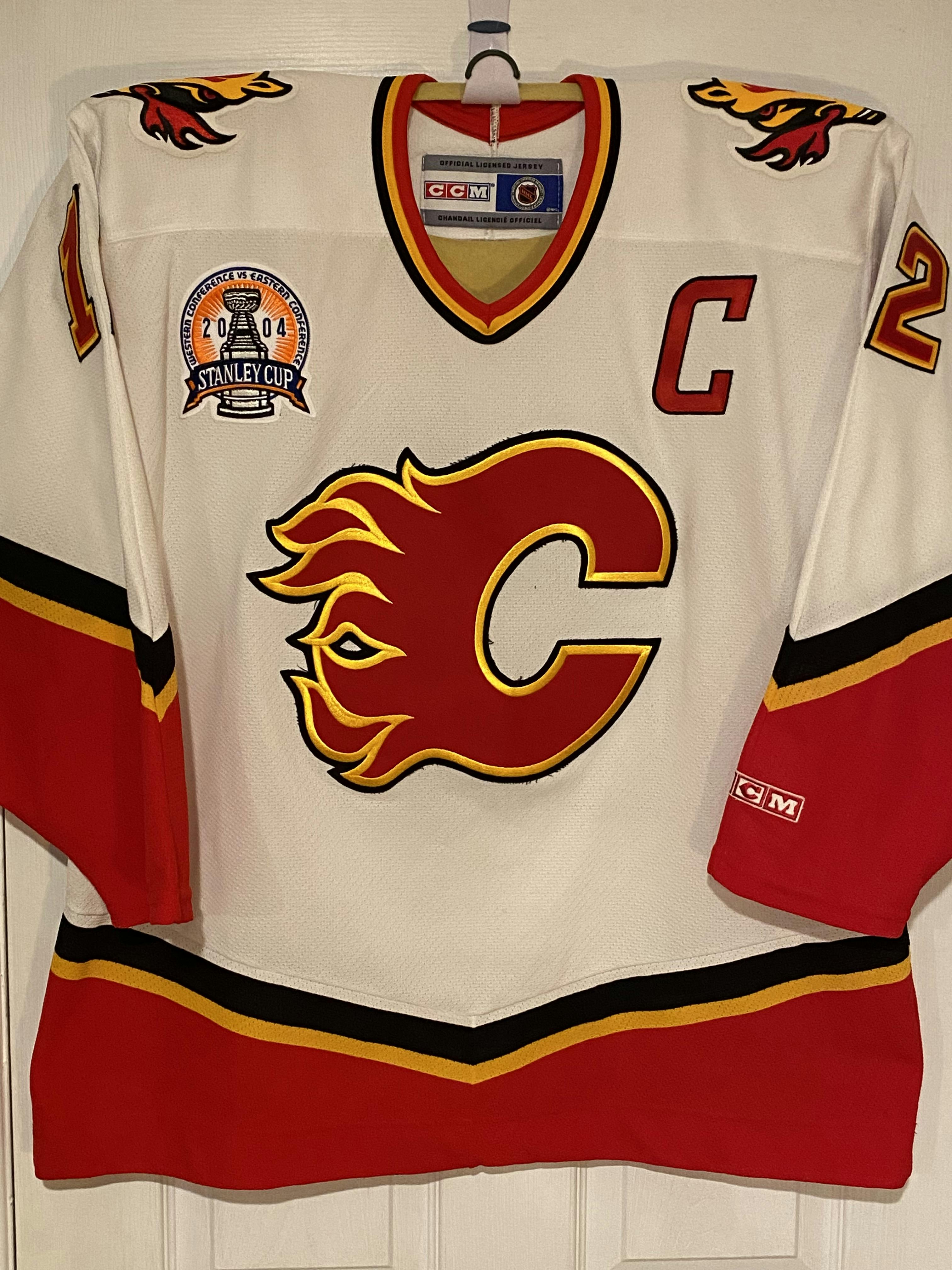 Vintage CCM Calgary Flames Hockey Jersey