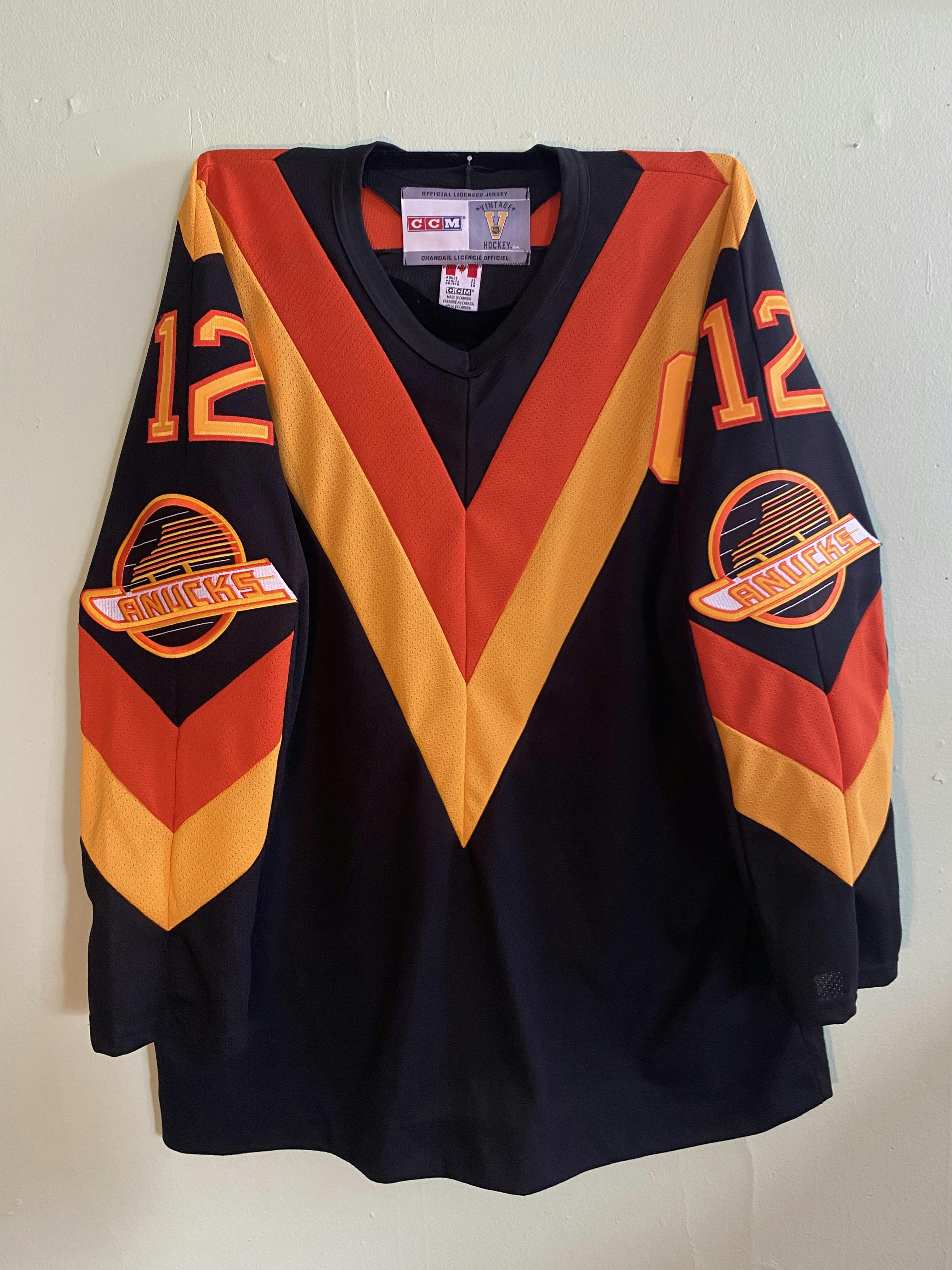 CCM  TREVOR LINDEN Vancouver Canucks 1994 Vintage Hockey Jersey