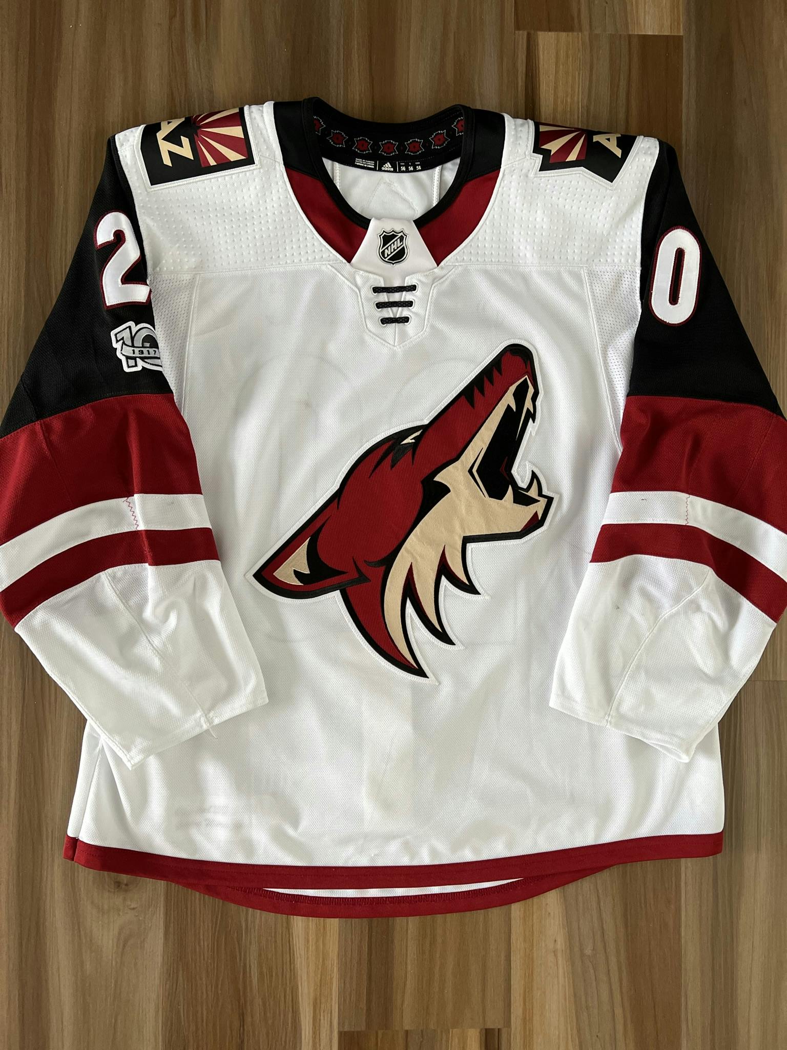 coyotes white jersey