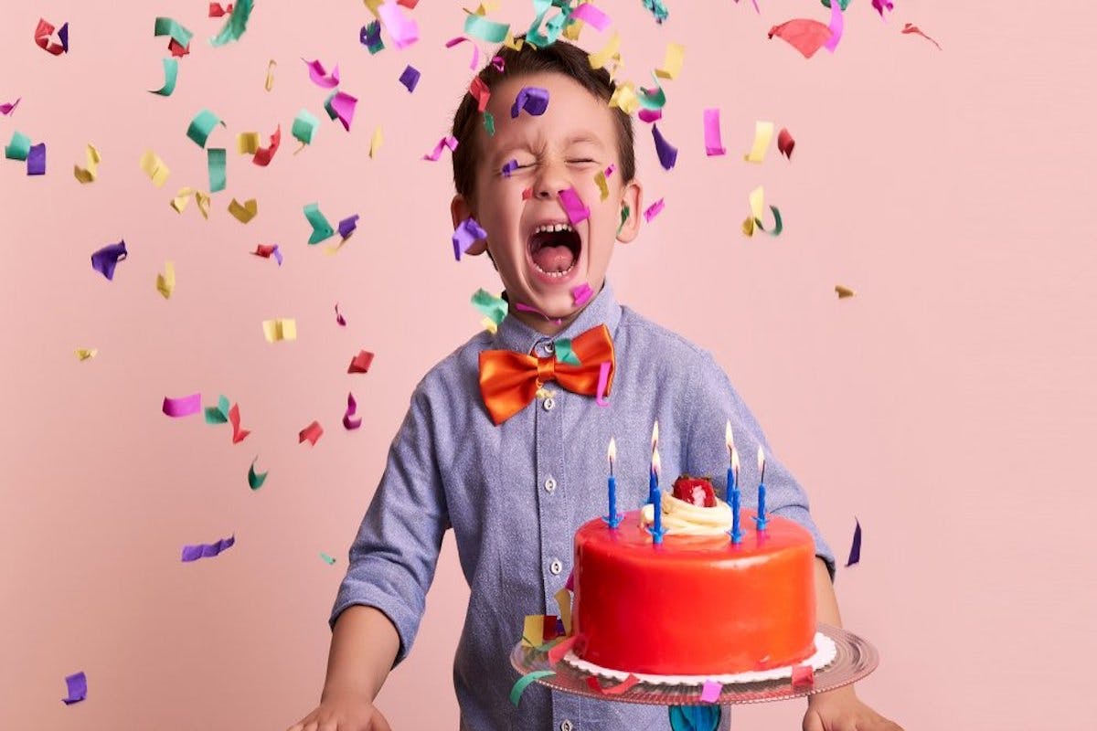 À la recherche de la décoration gâteau d'anniversaire parfaite : plus de  100 décors qui font rêver