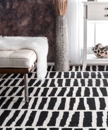 Bohm Hand-Tufted Black Rug Wrought Studio
