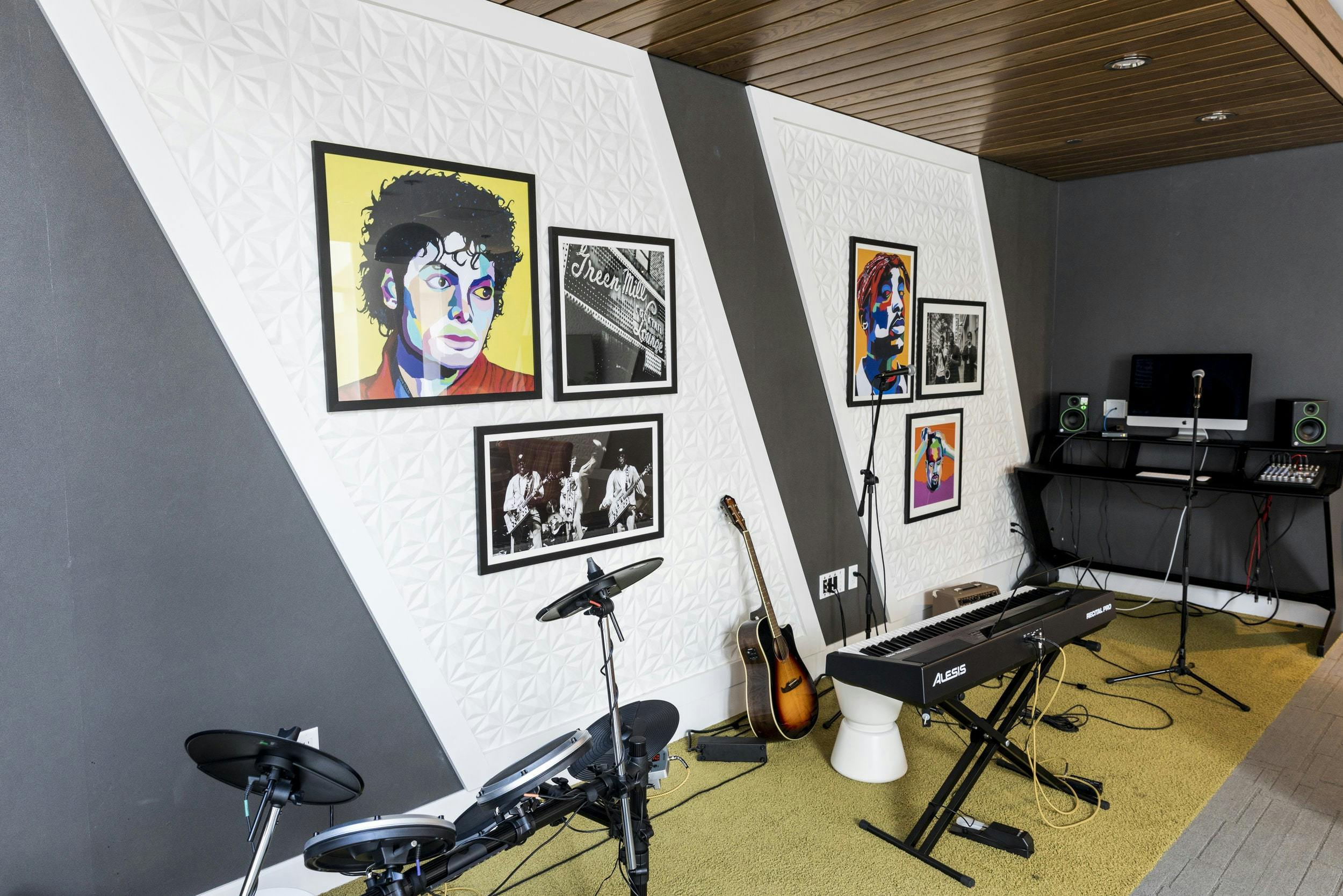 Artwork from Indiewalls Indiewalls Best Places to Sell Art