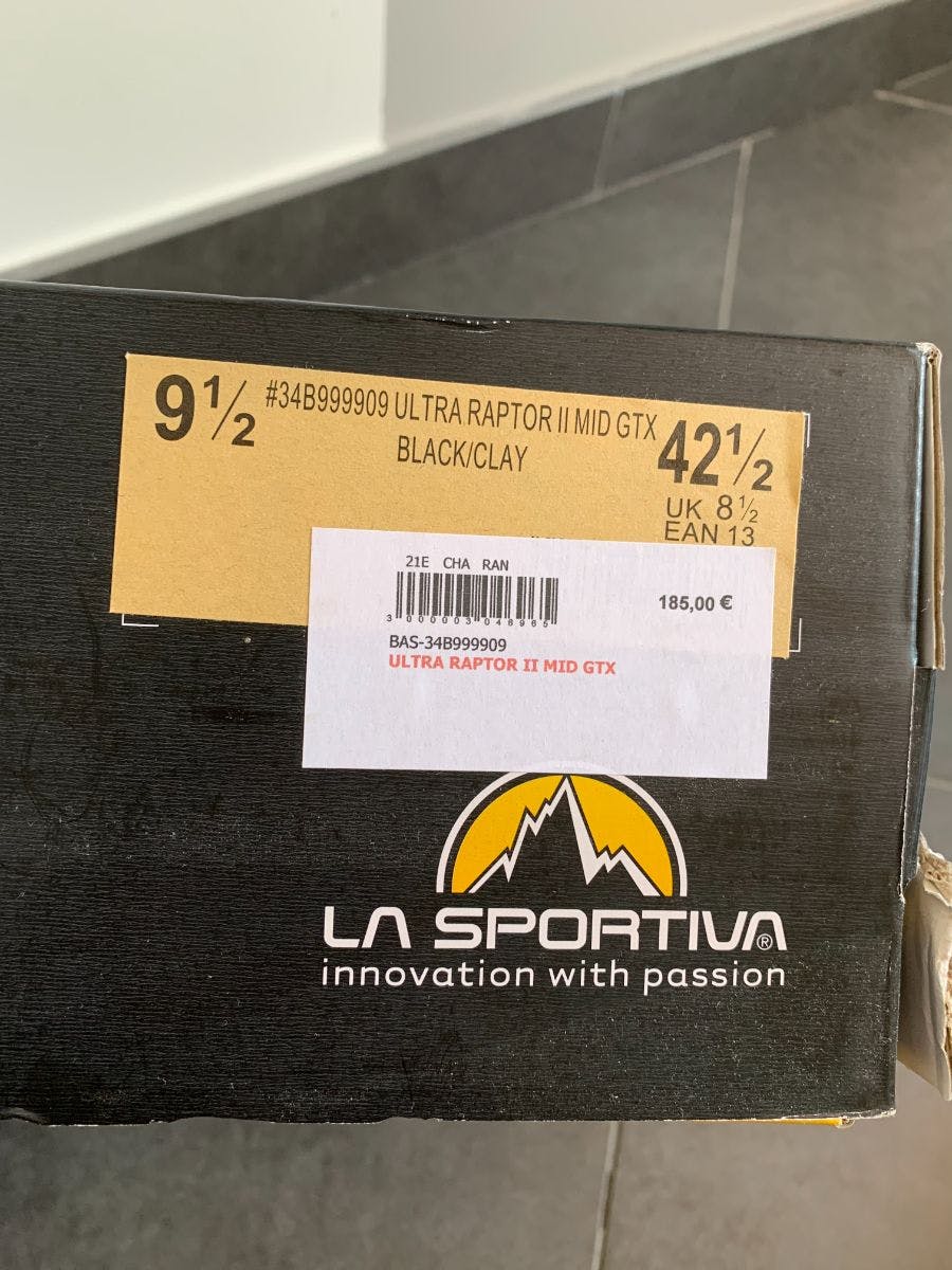 La Sportiva Ultra Raptor II Mid GTX Negro Gris 34B999909