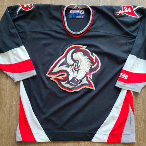 CCM Dominik Hasek Buffalo Sabres Goat Head NHL Hockey Jersey Vintage Black  M