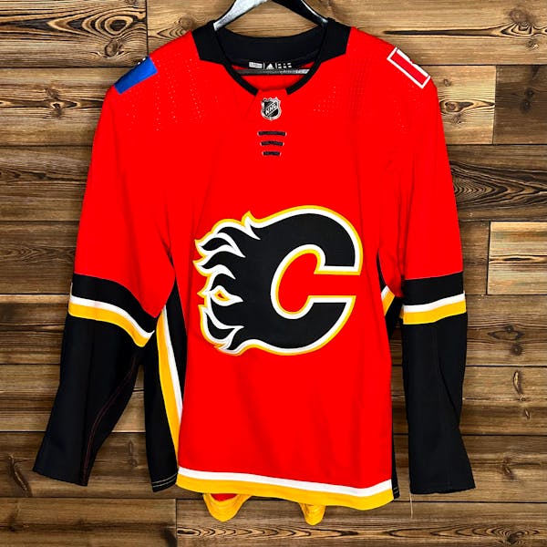 **MiC** NWT Adidas Calgary Flames GIORDANO Road Jersey Sz 52 | SidelineSwap