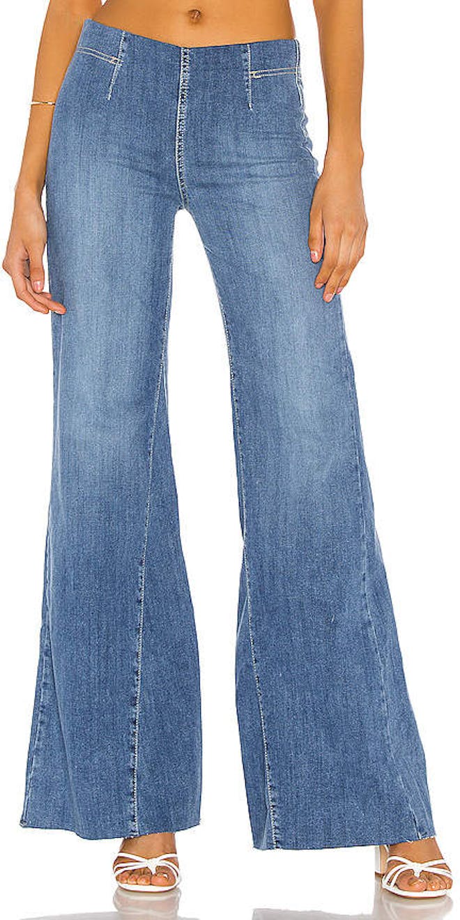 Best Pull On Jeans - Editor's Guide to Stretch Denim That's Still Chic