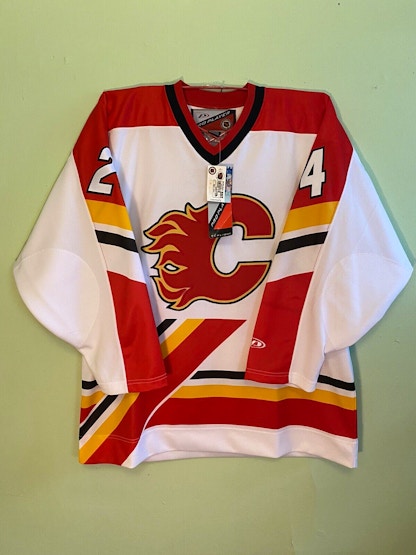 Jerome Iginla Calgary Flames jersey Blasty (New) Medium or Large, Other, Calgary