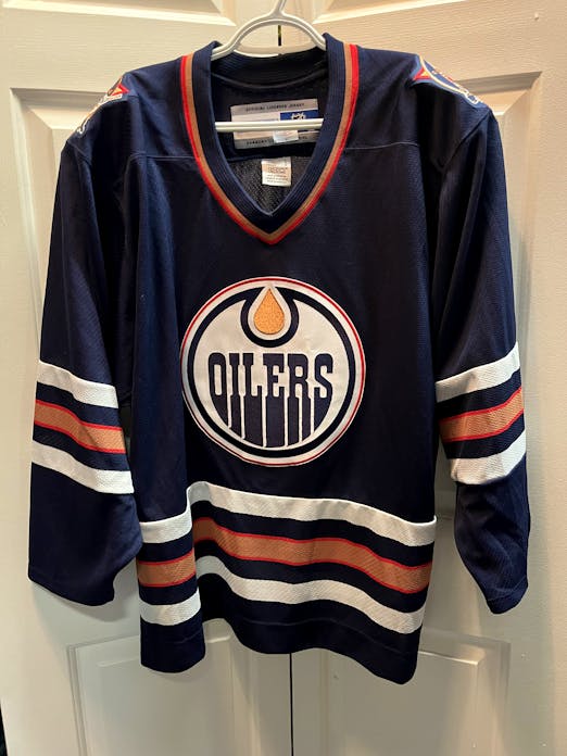 Edmonton Oilers Blank Koho Alternate McFarlane Oil Drop Sz. 56 — Top Shelf  Threadz