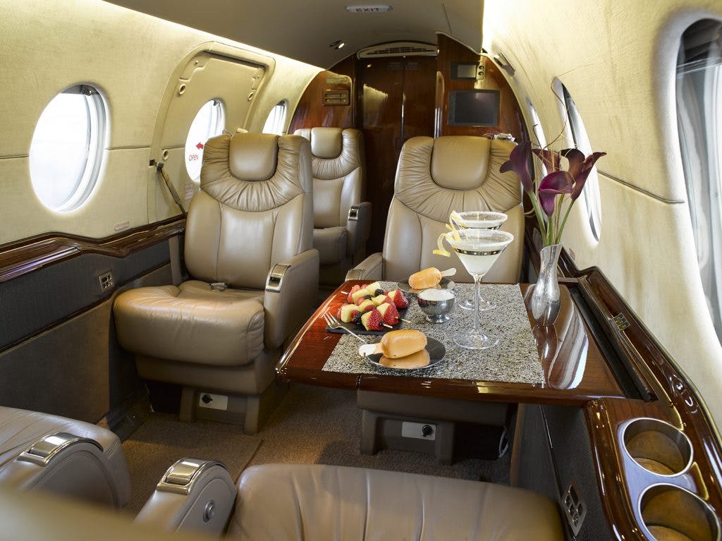 HAWKER 400XP Photos Performance Specifications FAQ's Jettly