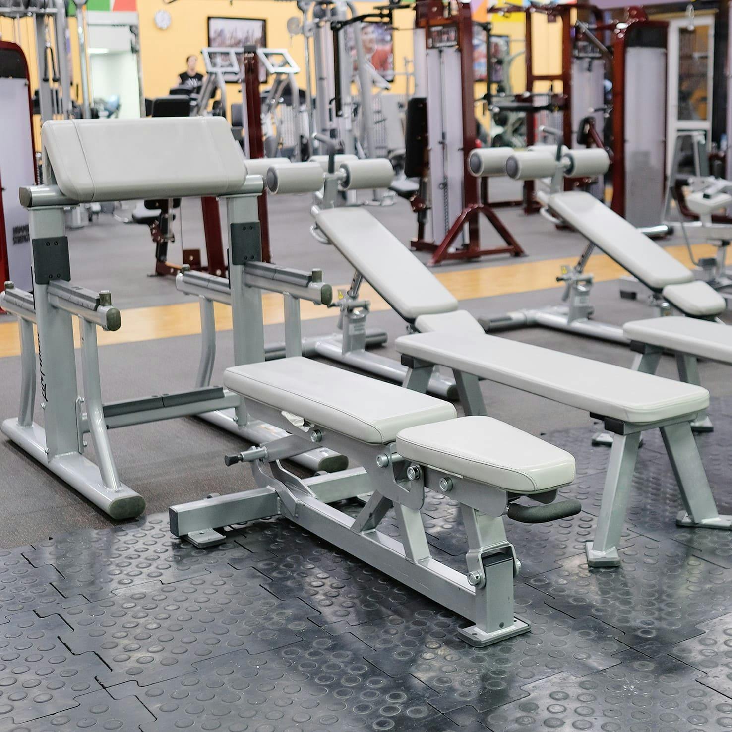 Fitness center liquidation sale hot sale