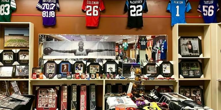 Local Memorabilia Liquidators in Illinois | Local Liquidators