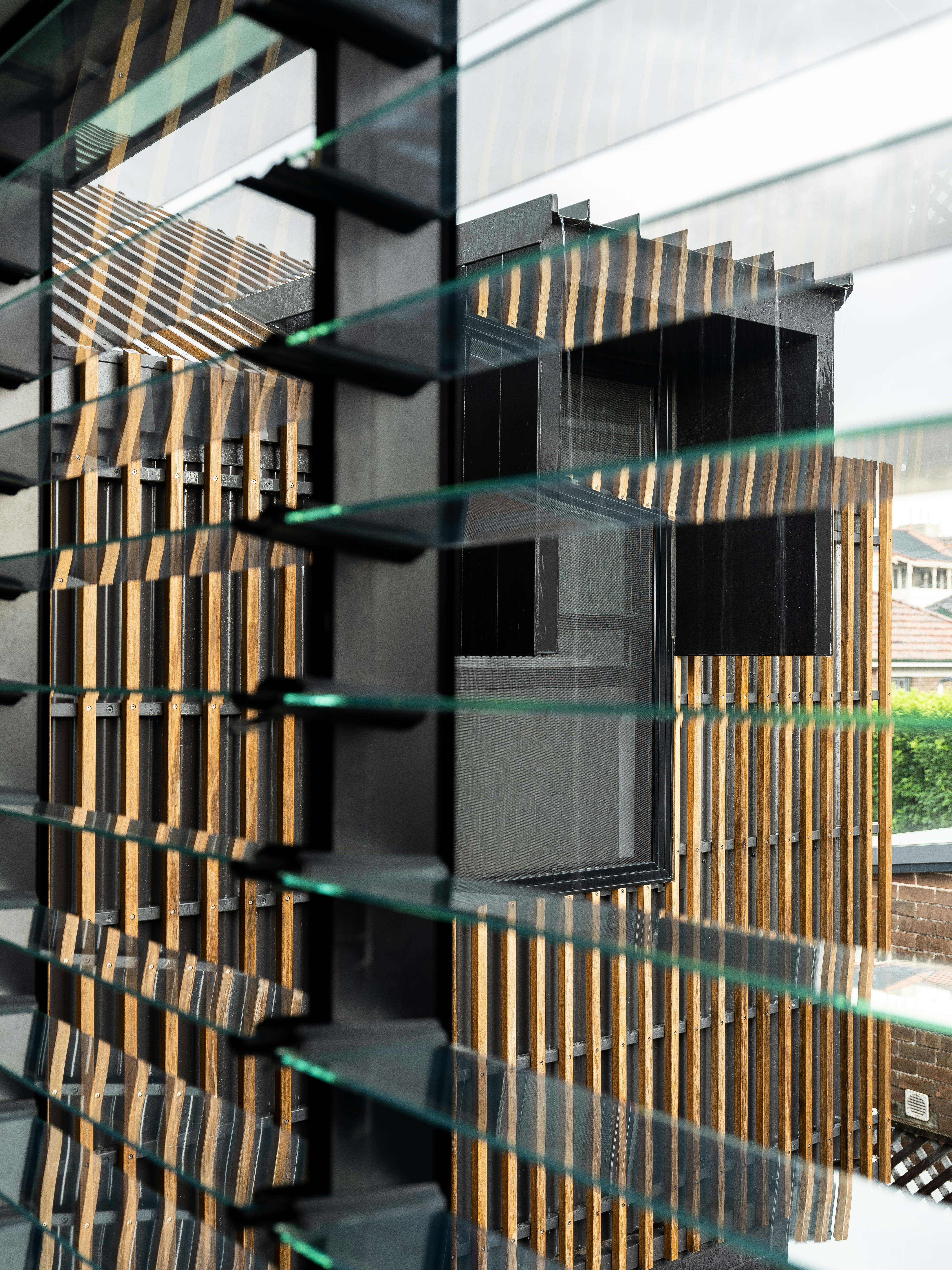 Table for 18 - Bijl Architecture