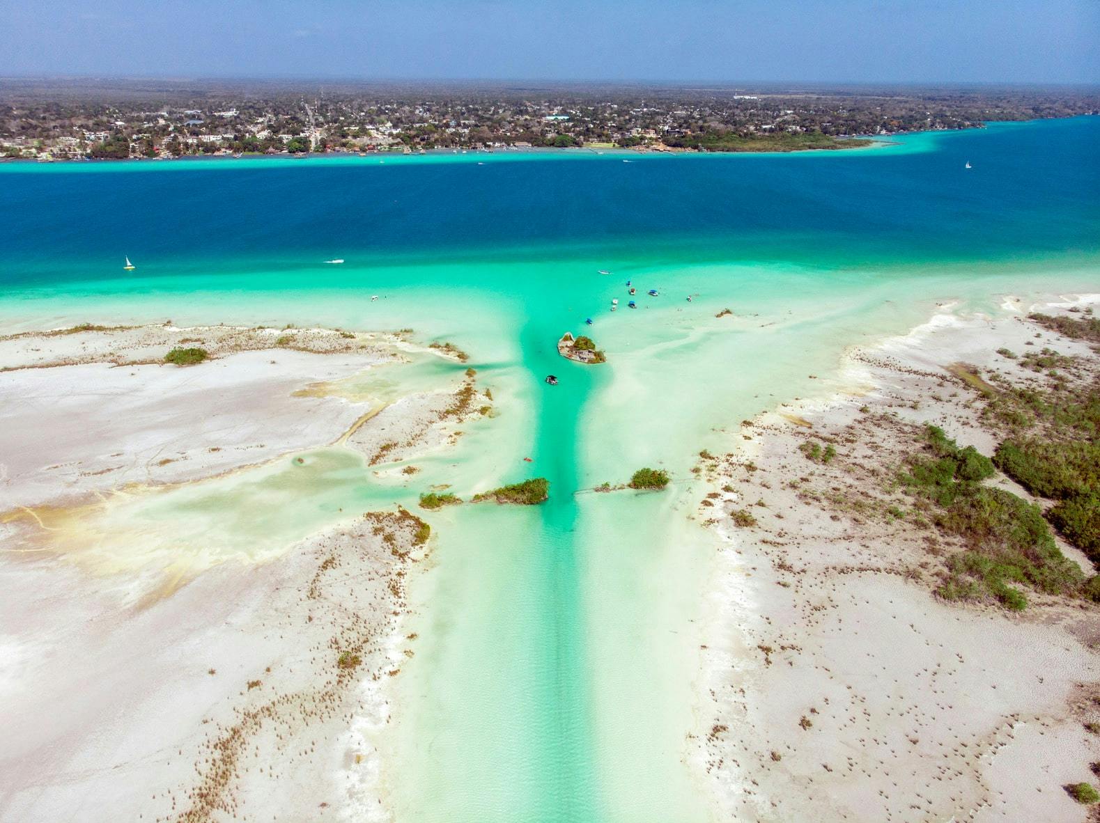 tour en catamaran bacalar