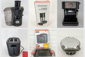 MAPLE AVE. Small Kitchen Appliances Auction 148 Lots Local