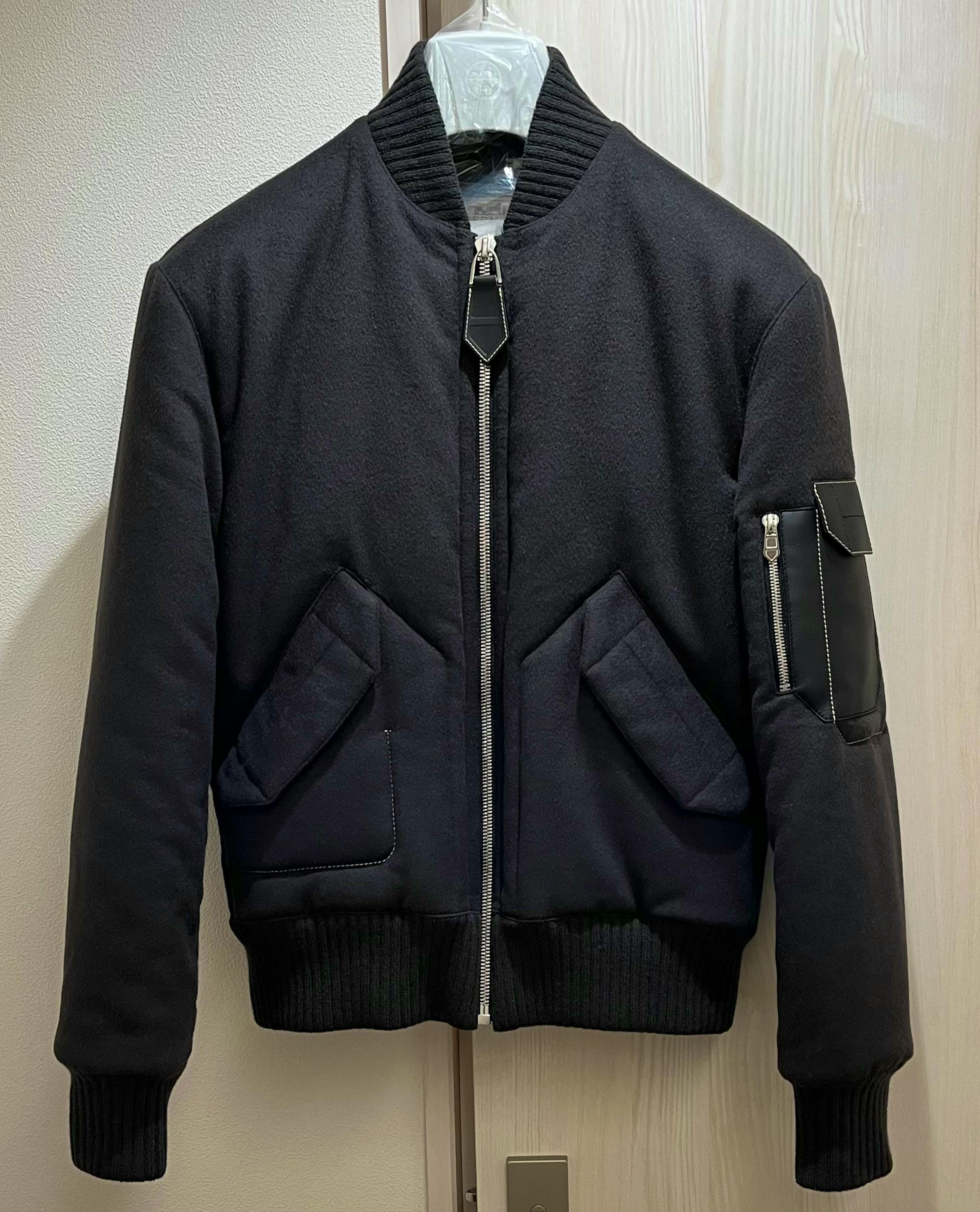 HERMES 21AW 撥水カシミア100% MA-1ボンバージャケット 44 HERMES 21AW 撥水カシミア100% MA-1ボンバージャケット 44 - ARCHIVESTOCK