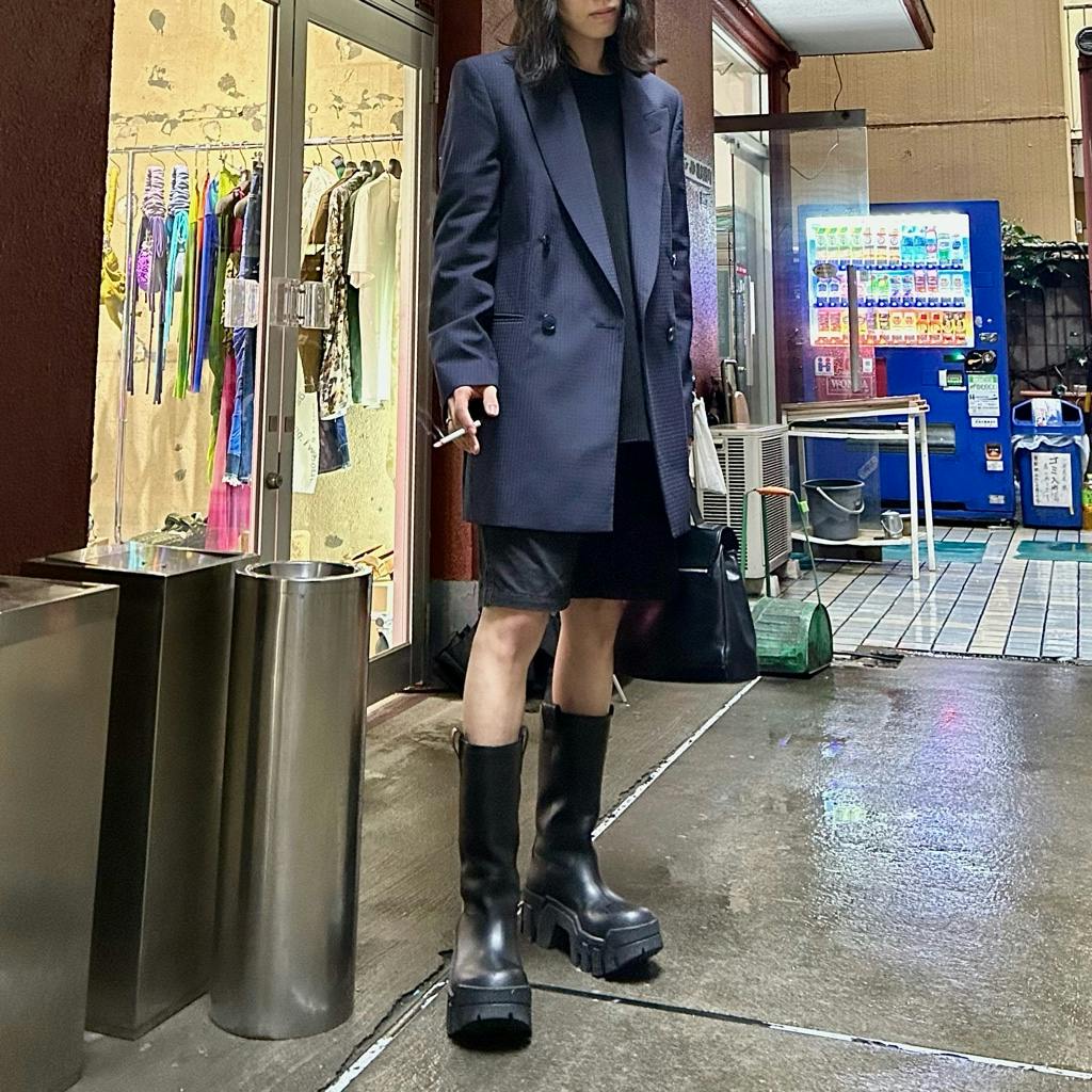 【 BALENCIAGA】BULLDOZER チェルシーブーツ Balenciaga Bulldozer チェルシーブーツ | ブラック | FARFETCH JP