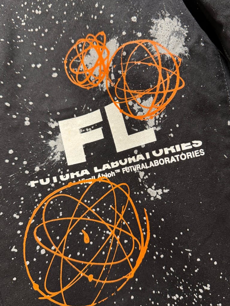 希少】off white futura コラボ グラフィティペイントパンツ