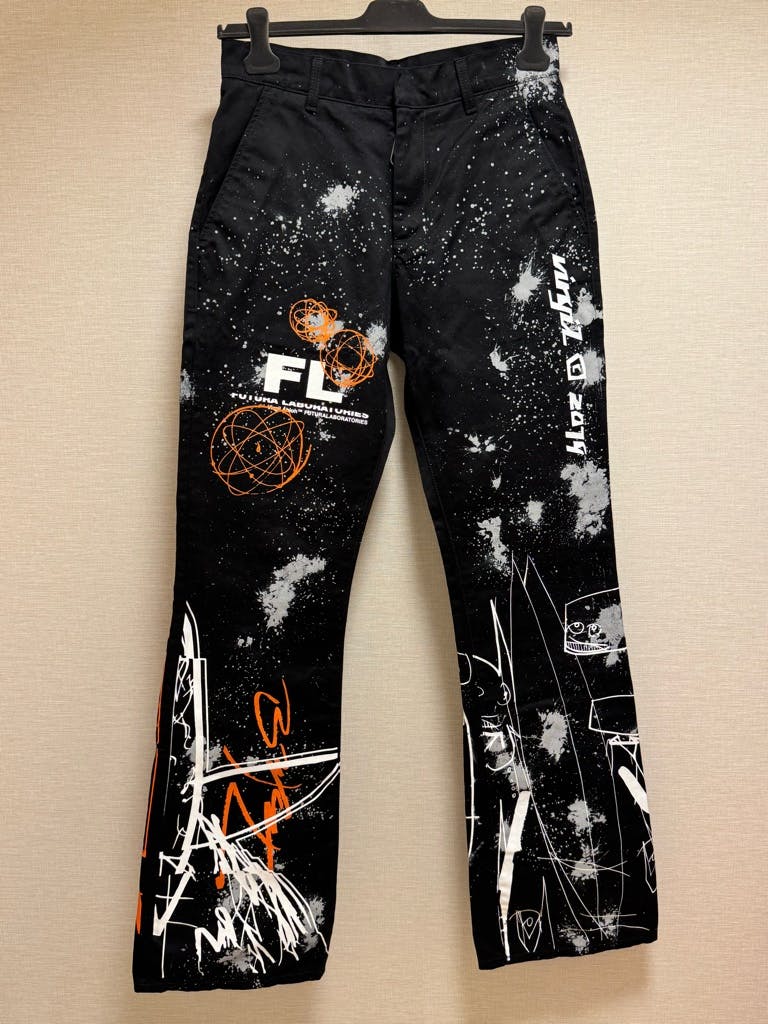 【希少】off white futura コラボ　グラフィティペイントパンツ 希少】off white futura コラボ グラフィティペイントパンツ