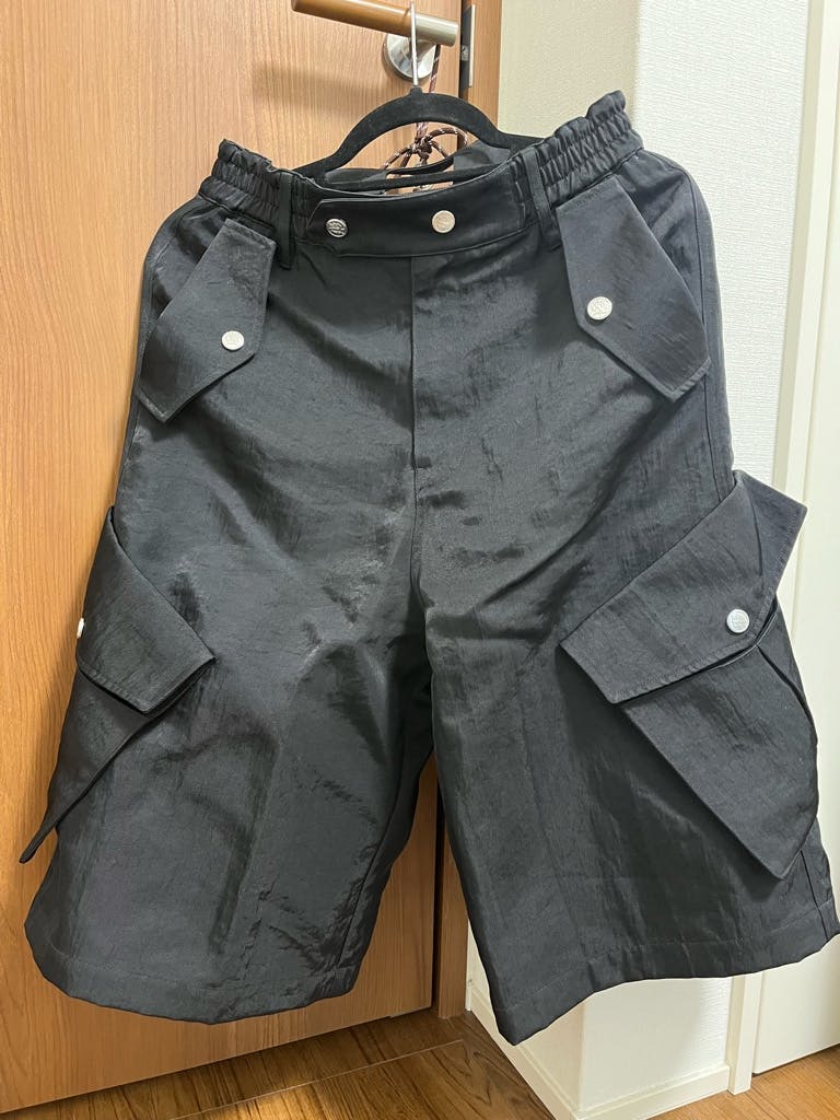 【数量限定】旧モデル在庫処分セールを開催します！ NULLUS: ARCHIVESTOCK - カーゴショートパンツ 8-Pocket ブラック パンツ