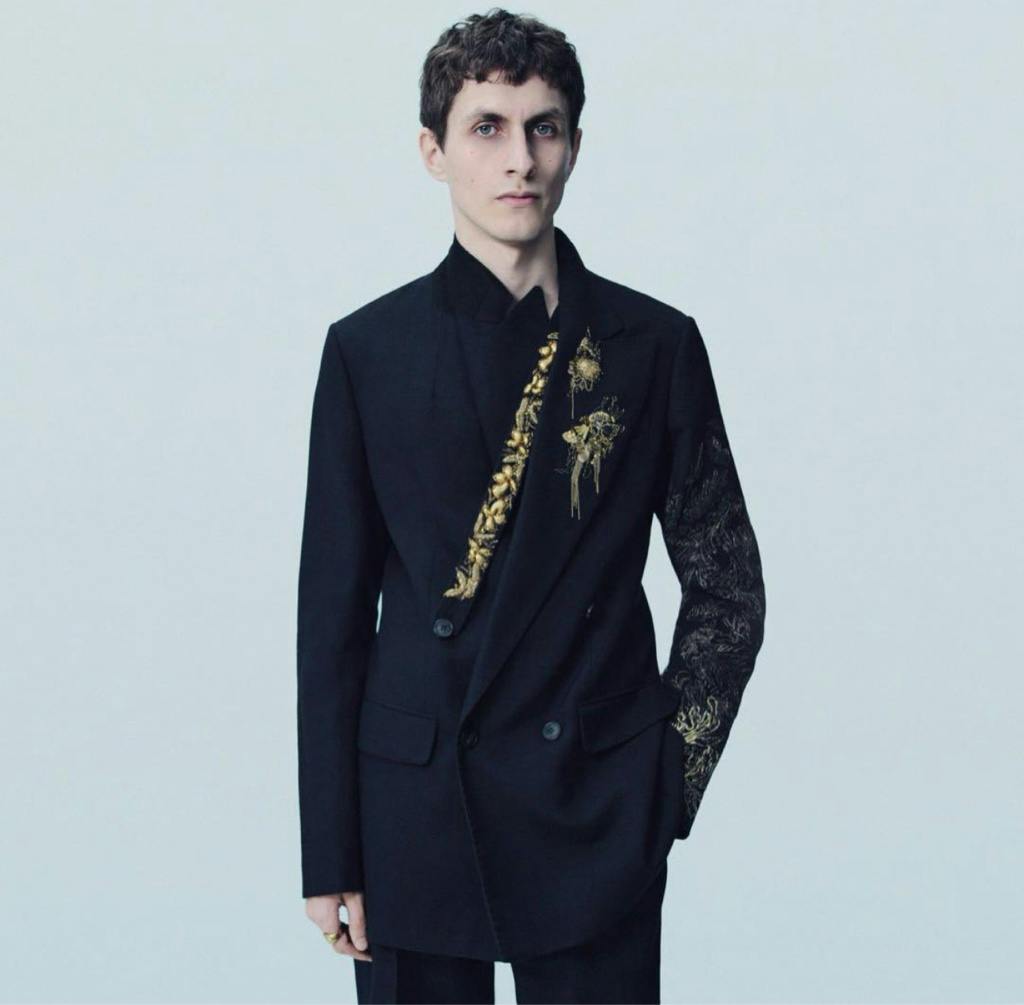 ジャケット・アウター Dries Van Noten 25ss Embellished blazer DRIES VAN NOTEN 25ss Embellished Blazer - メルカリ