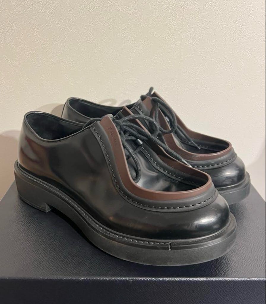 PRADA/プラダ】の、ダイアパソンオペークブラッシュドレザー