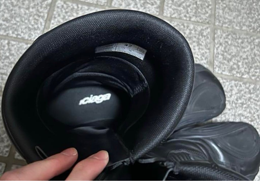 balenciaga tyrex biker boots 42 - ARCHIVESTOCK