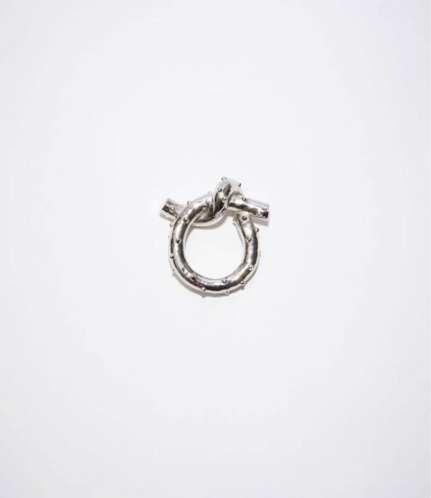 Acne Studios ノットデザイン シルバープラス リング Acne Studios ノットデザイン シルバープラス リング - ARCHIVESTOCK