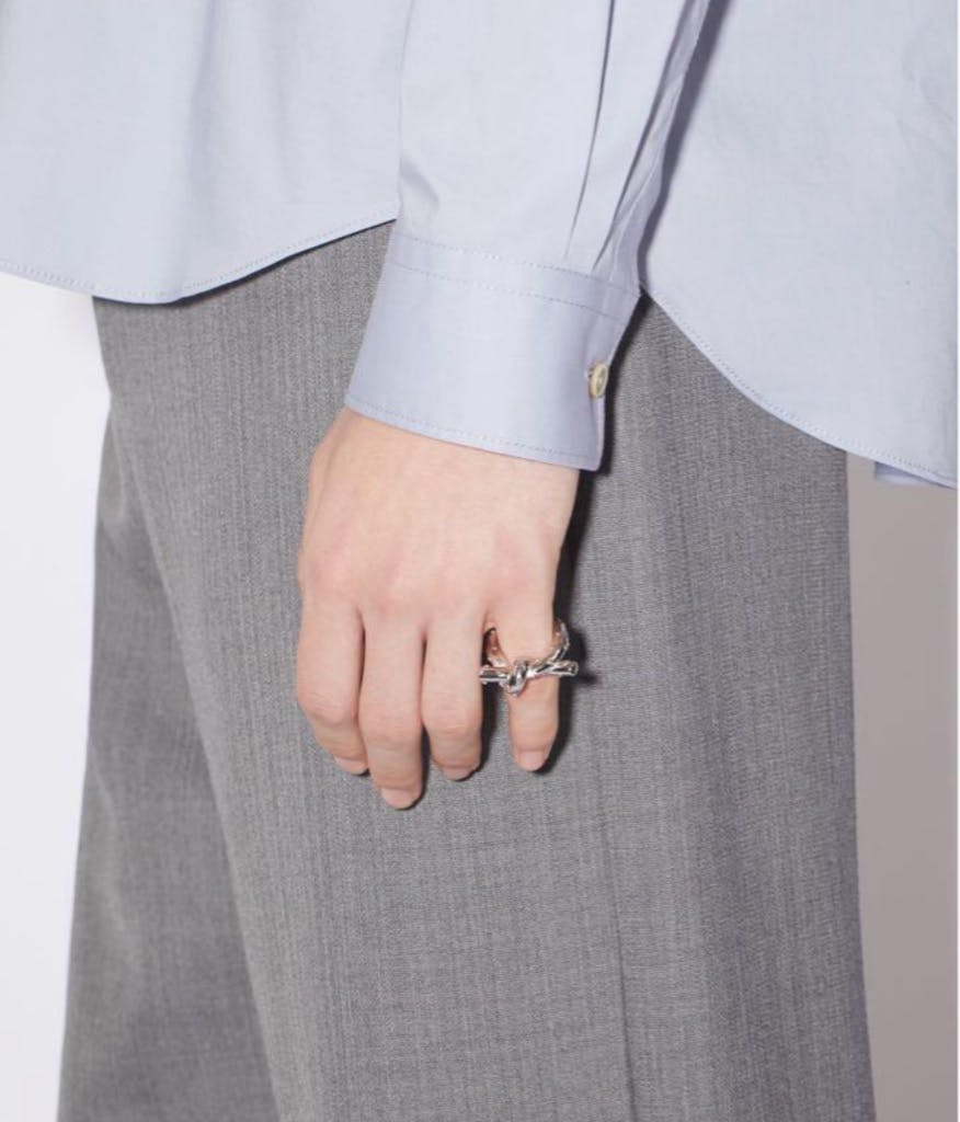 Acne Studios ノットデザイン シルバープラス リング Acne Studios ノットデザイン シルバープラス リング - ARCHIVESTOCK
