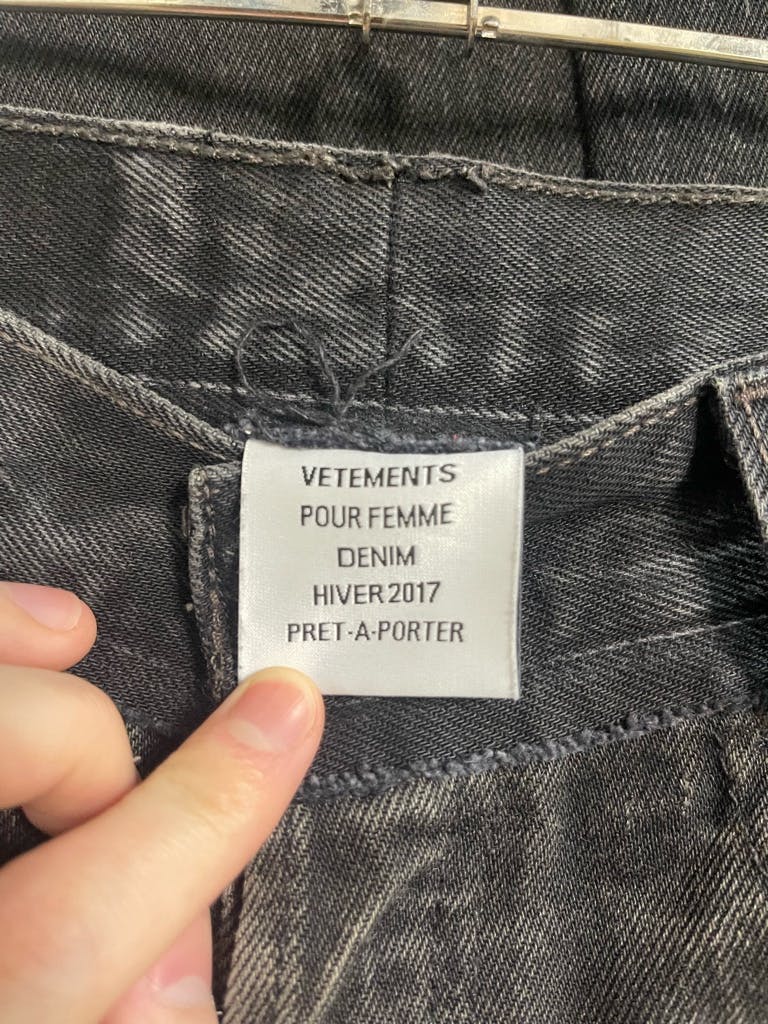 vetements TFDデニムパンツ vetements TFDデニムパンツ - ARCHIVESTOCK