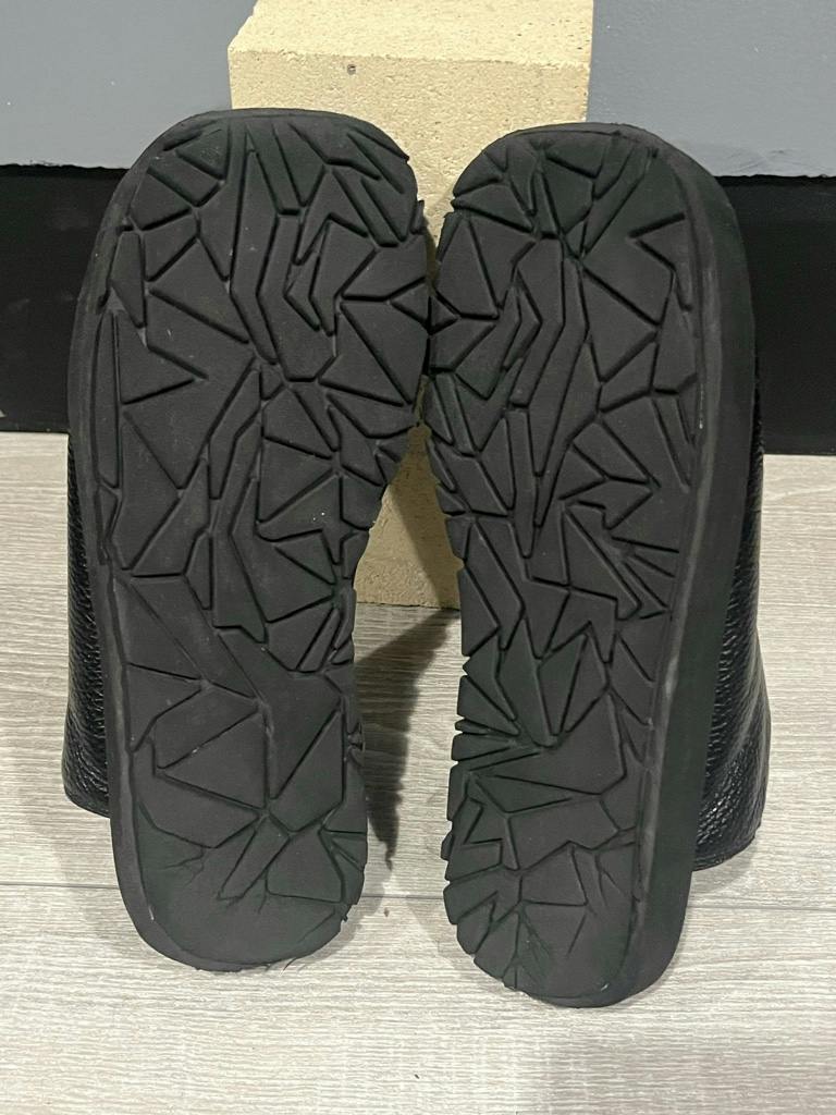 ISSEY MIYAKE スクエアトゥ レザー サンダル issey miyake men 18aw スクエアトゥ サンダル 黒 - ARCHIVESTOCK
