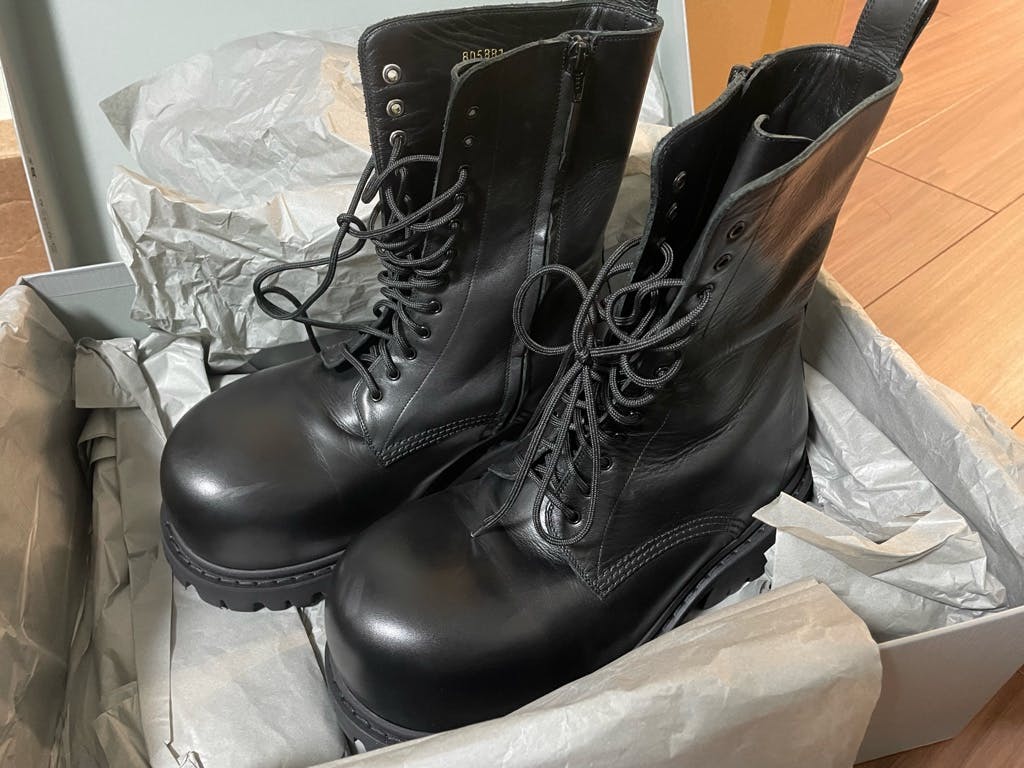 靴 balenciaga stomper 43 Balenciaga Stomper boots 43 - ARCHIVESTOCK