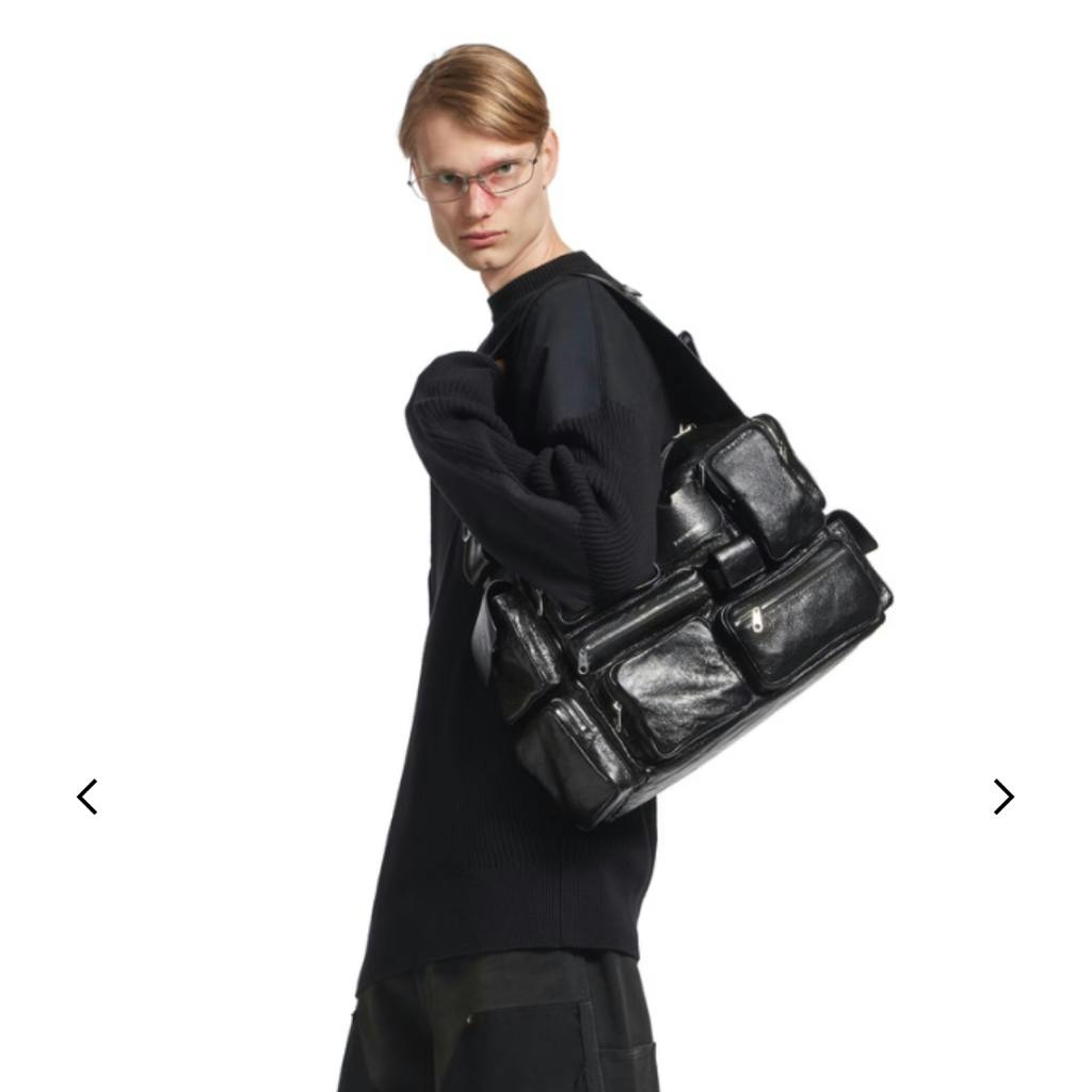 チ*ト様 【早い者勝ち】BALENCIAGA Superbusy ラージスリング チ*ト様 【早い者勝ち】BALENCIAGA Superbusy ラージスリング