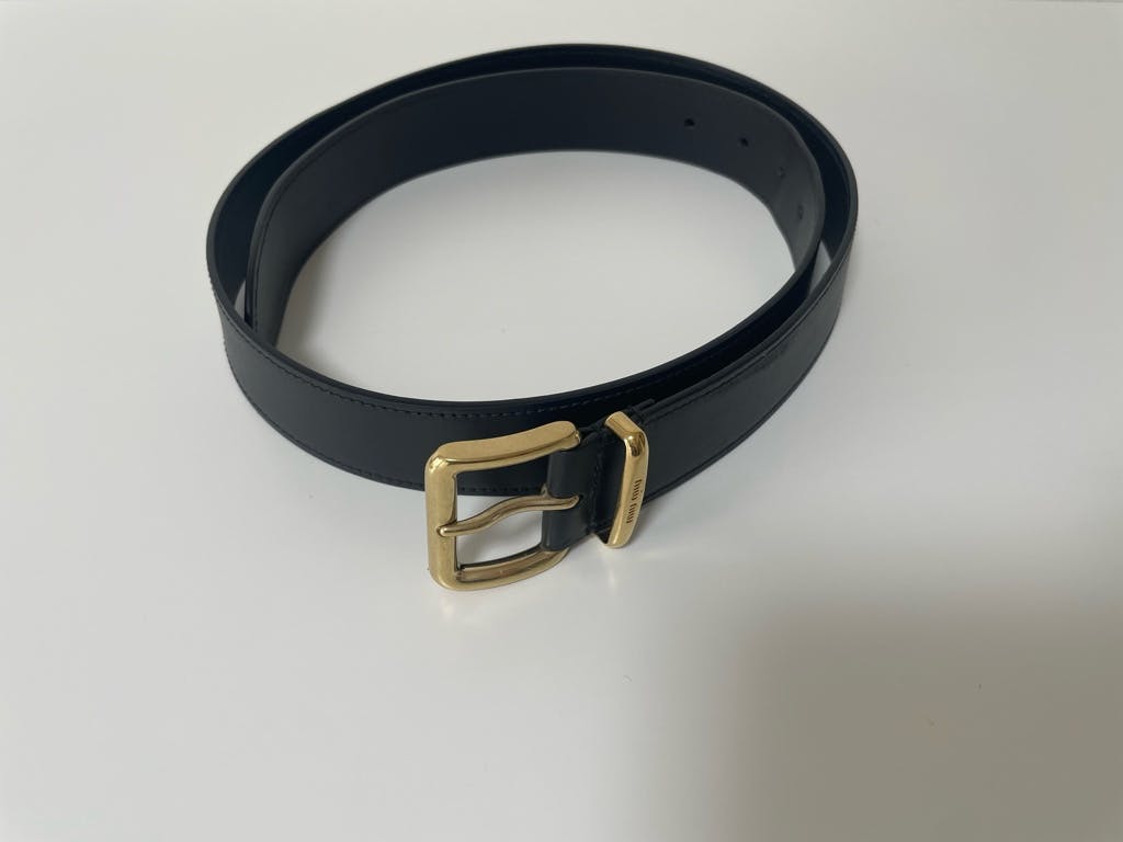 miu miu レザーベルトブラック85