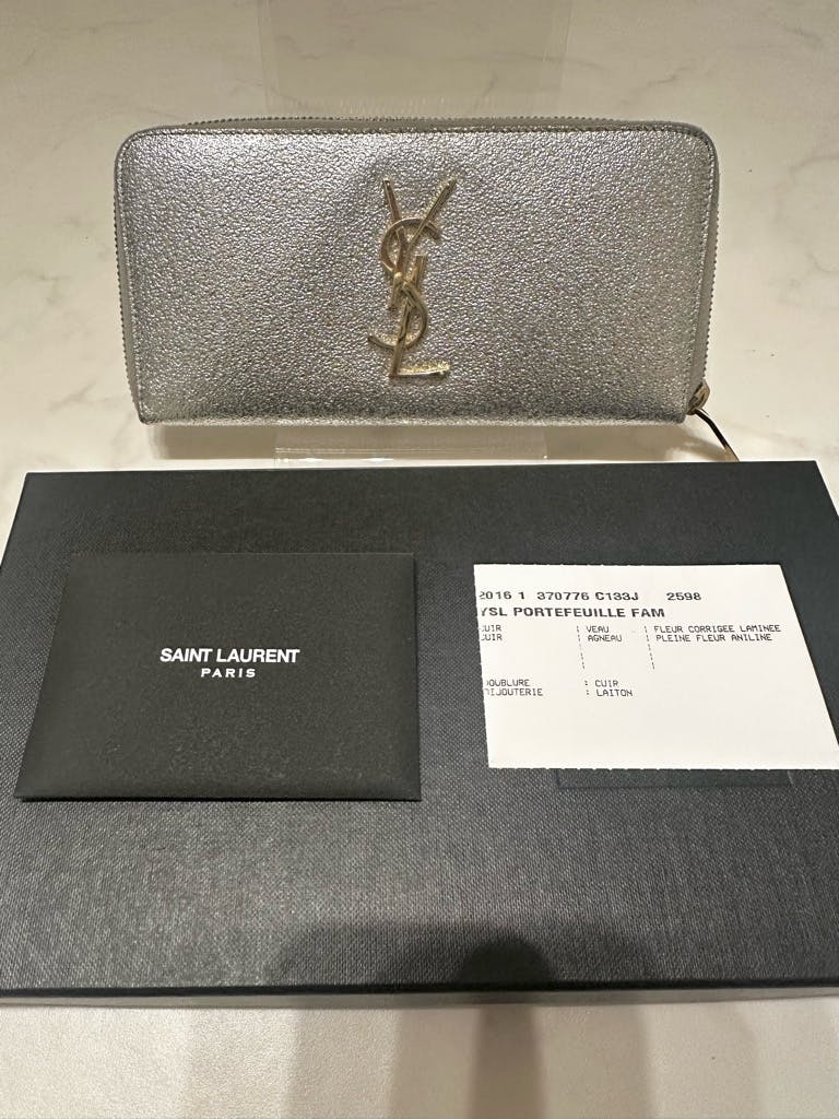 ✨希少デザイン✨サンローラン　長財布　ラウンドファスナー キャビアスキン　ロゴ 楽天市場】サンローラン 長財布 カサンドラ ジップアラウンド