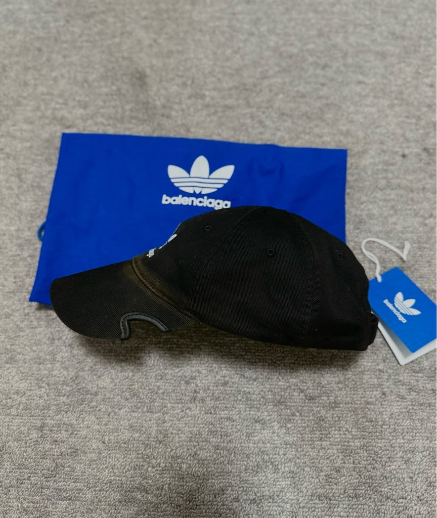 バレンシアガadidas キャップ　BALENCIAGA ADIDAS L59 バレンシアガadidas キャップ BALENCIAGA ADIDAS L59 - ARCHIVESTOCK