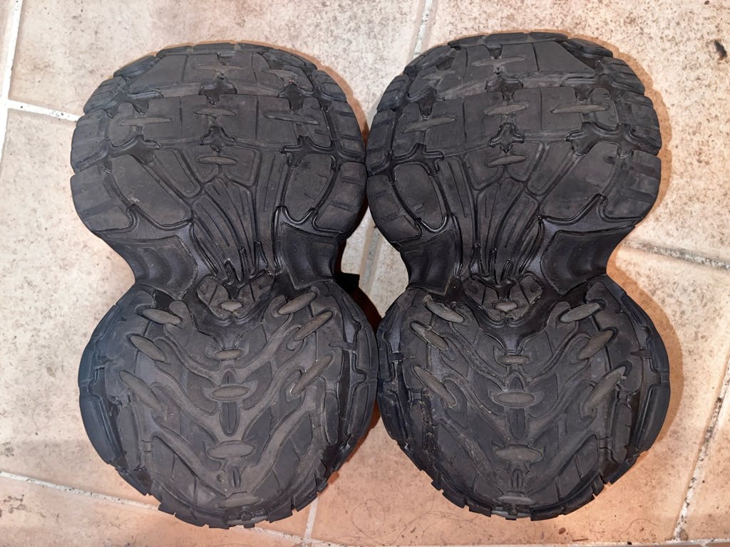 balenciaga 10XL 39 black - ARCHIVESTOCK