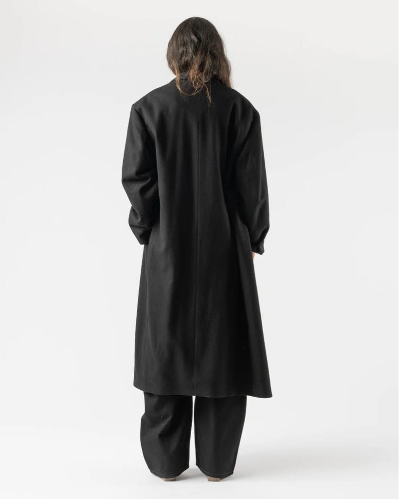 【新品】23aw lemaire maxi db coat 23AW LEMAIRE MAXI DB COAT IN BLACK M - ARCHIVESTOCK